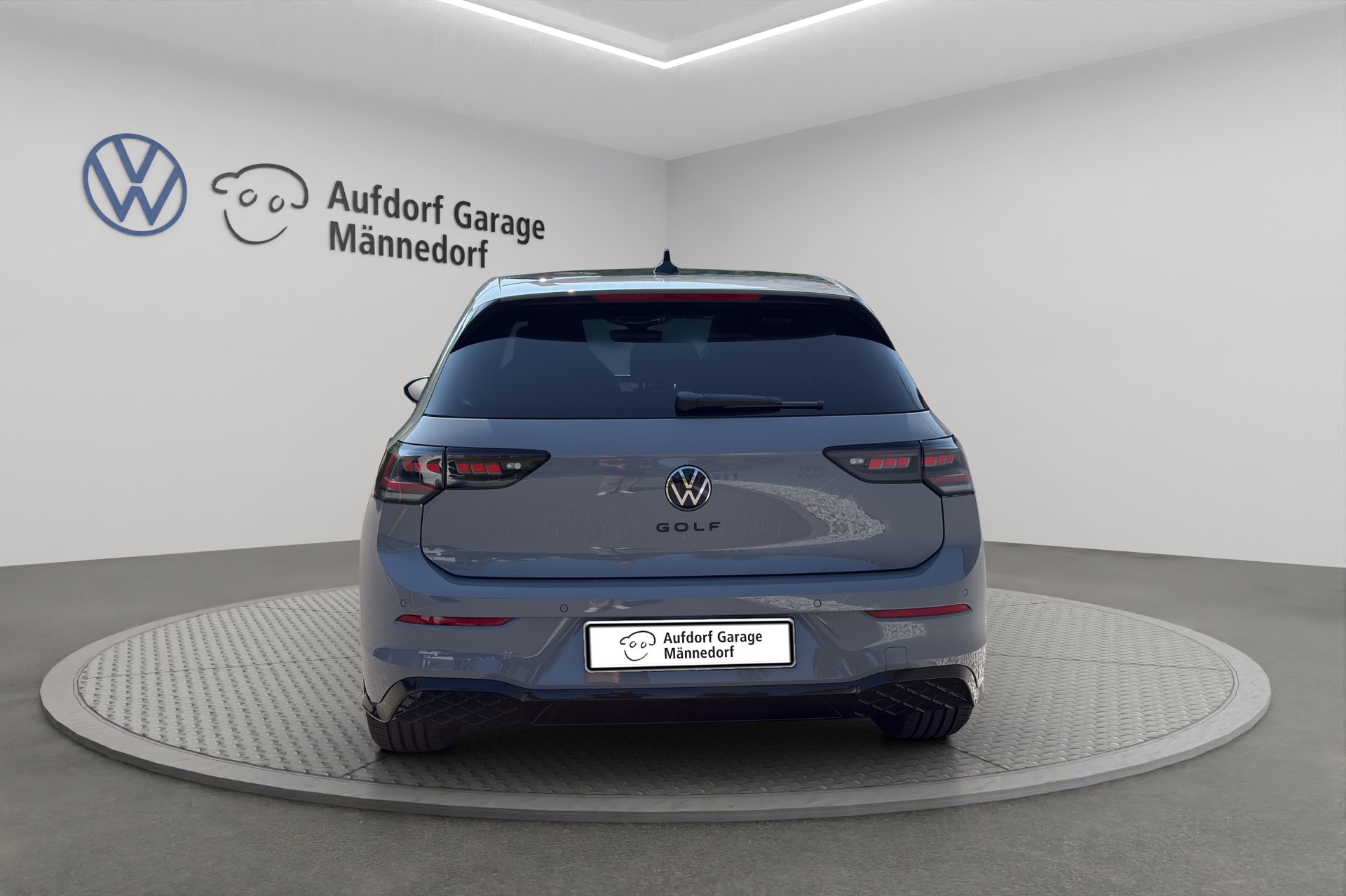 VW Golf 1.5 e TSI mHEV R-Line DSG-image-4