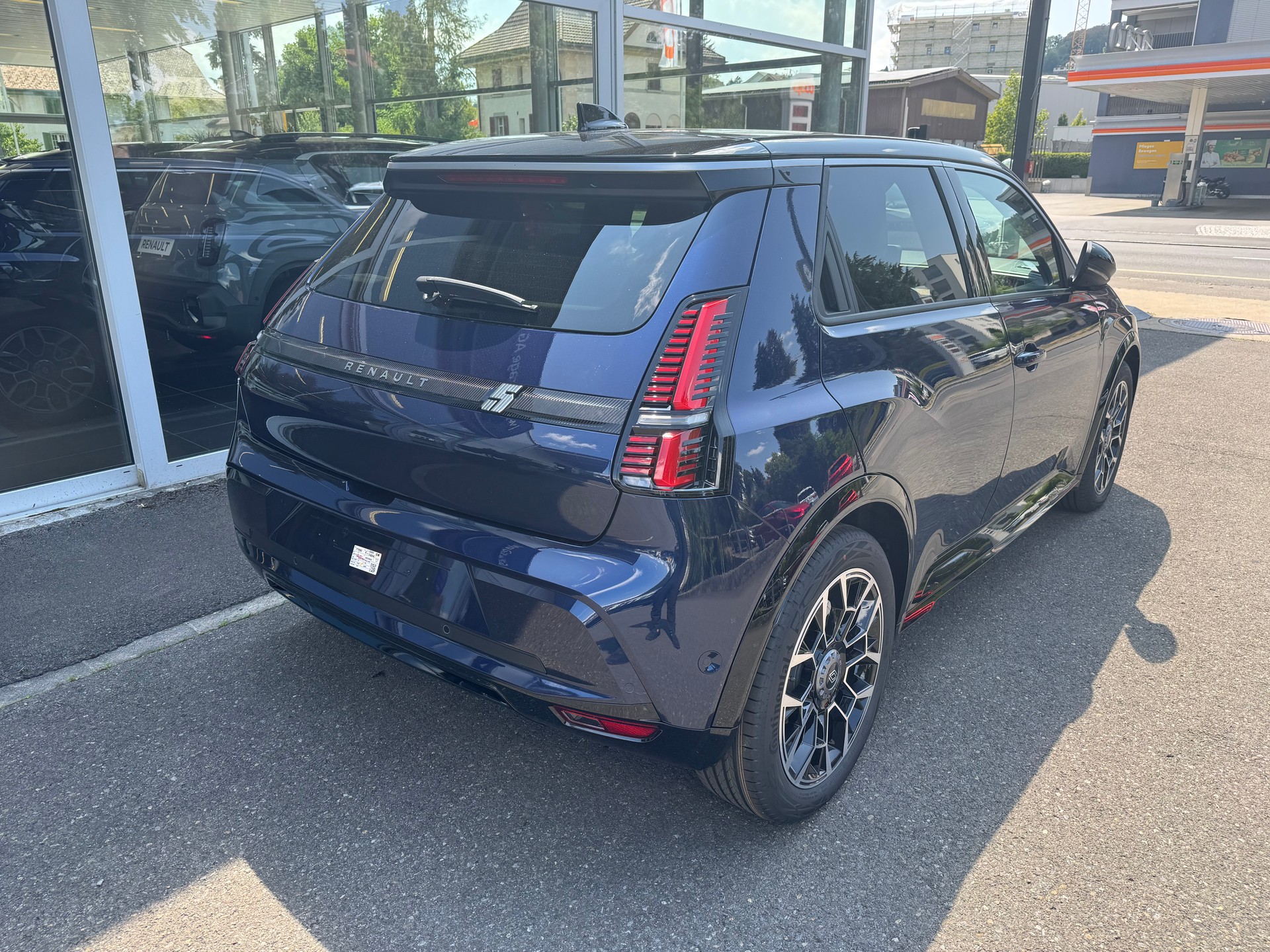 RENAULT R5 E-Tech Comfort Range 52 kWh Roland Garros-image-5