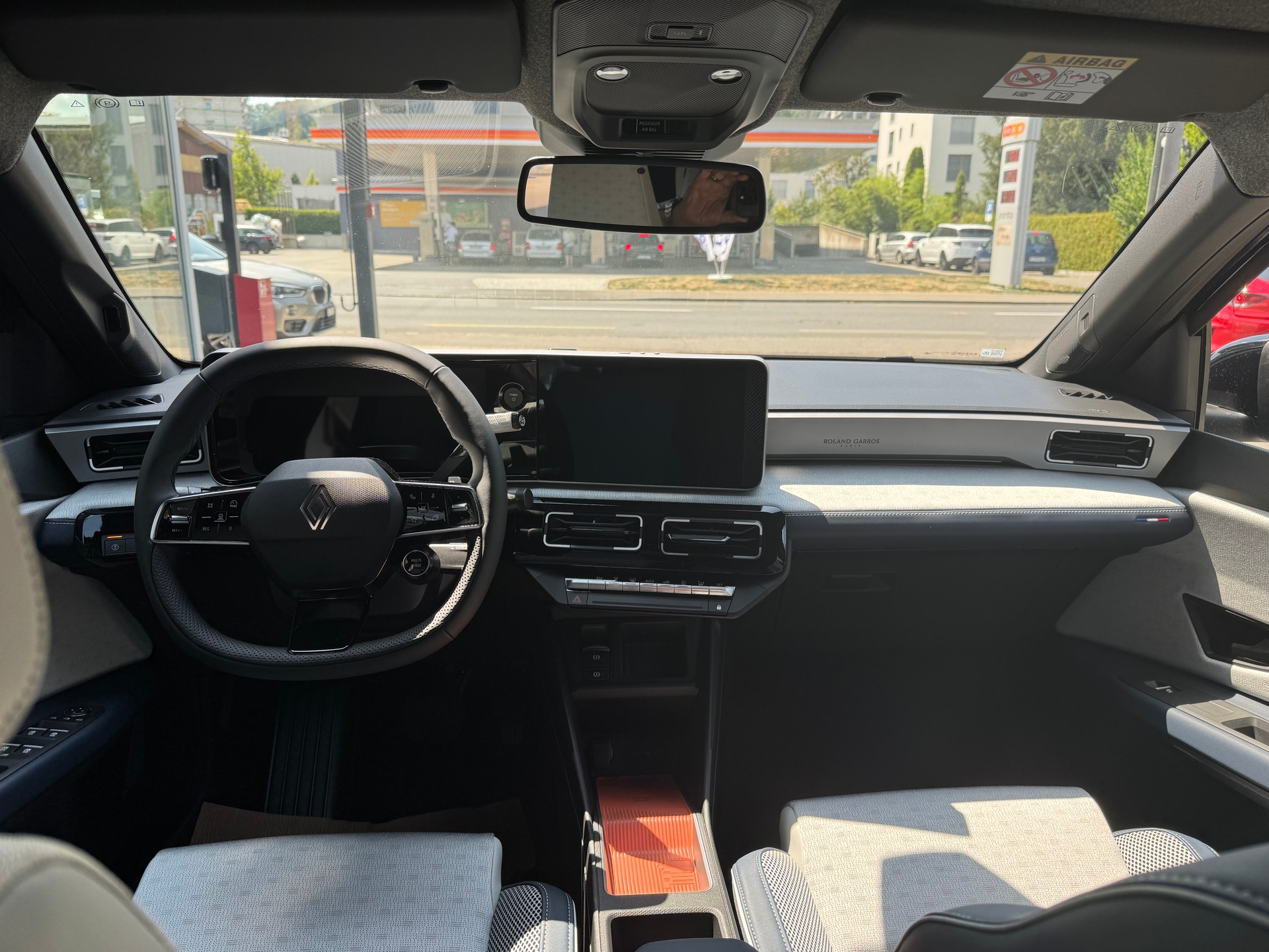 RENAULT R5 E-Tech Comfort Range 52 kWh Roland Garros-image-10