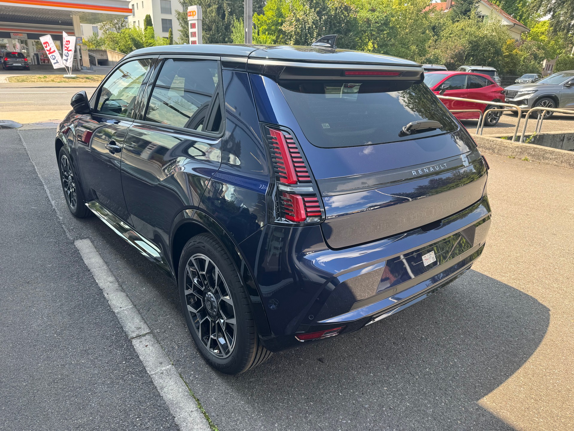 RENAULT R5 E-Tech Comfort Range 52 kWh Roland Garros-image-6