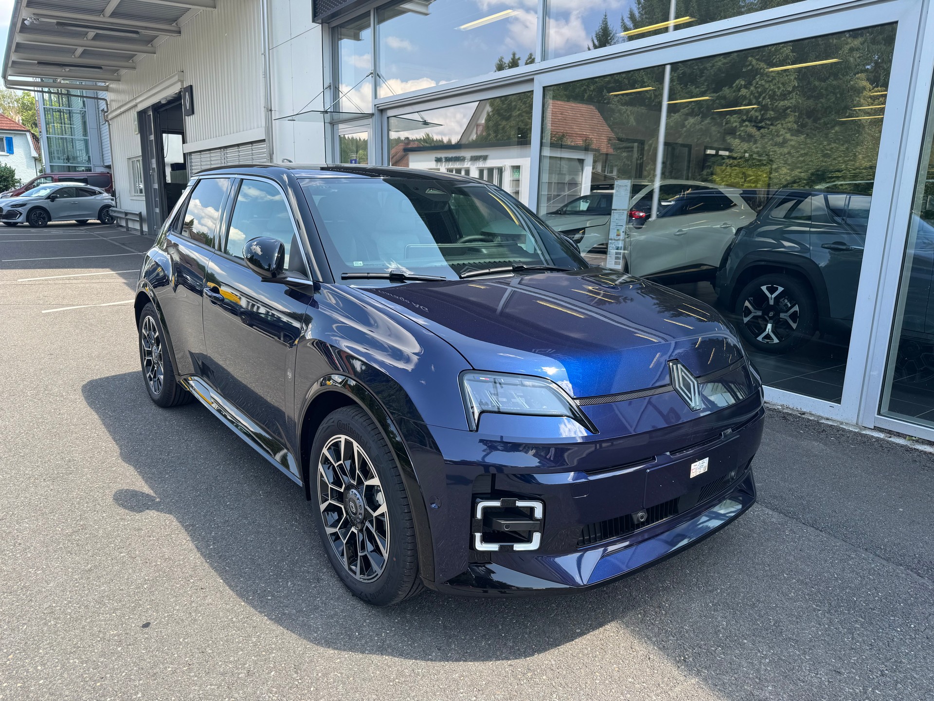 RENAULT R5 E-Tech Comfort Range 52 kWh Roland Garros-image-4
