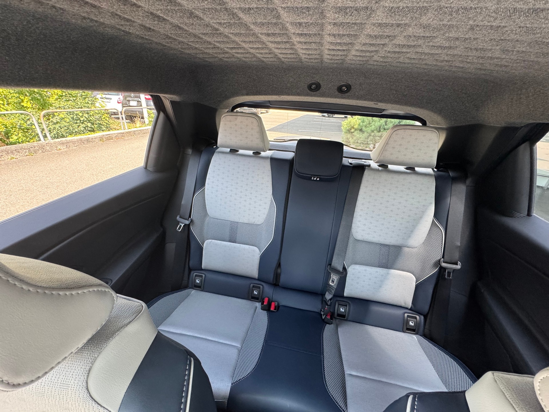 RENAULT R5 E-Tech Comfort Range 52 kWh Roland Garros-image-14