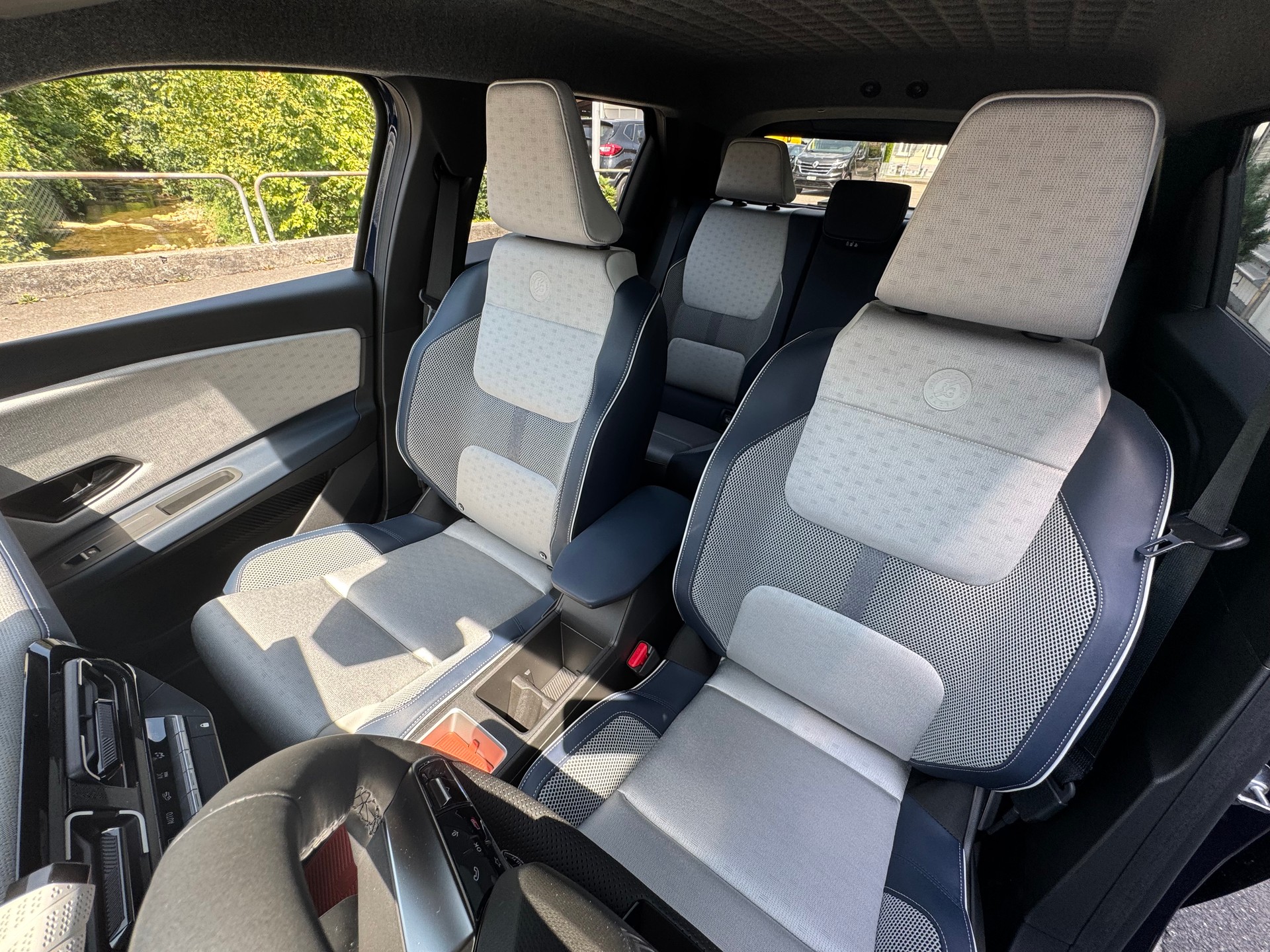RENAULT R5 E-Tech Comfort Range 52 kWh Roland Garros-image-13