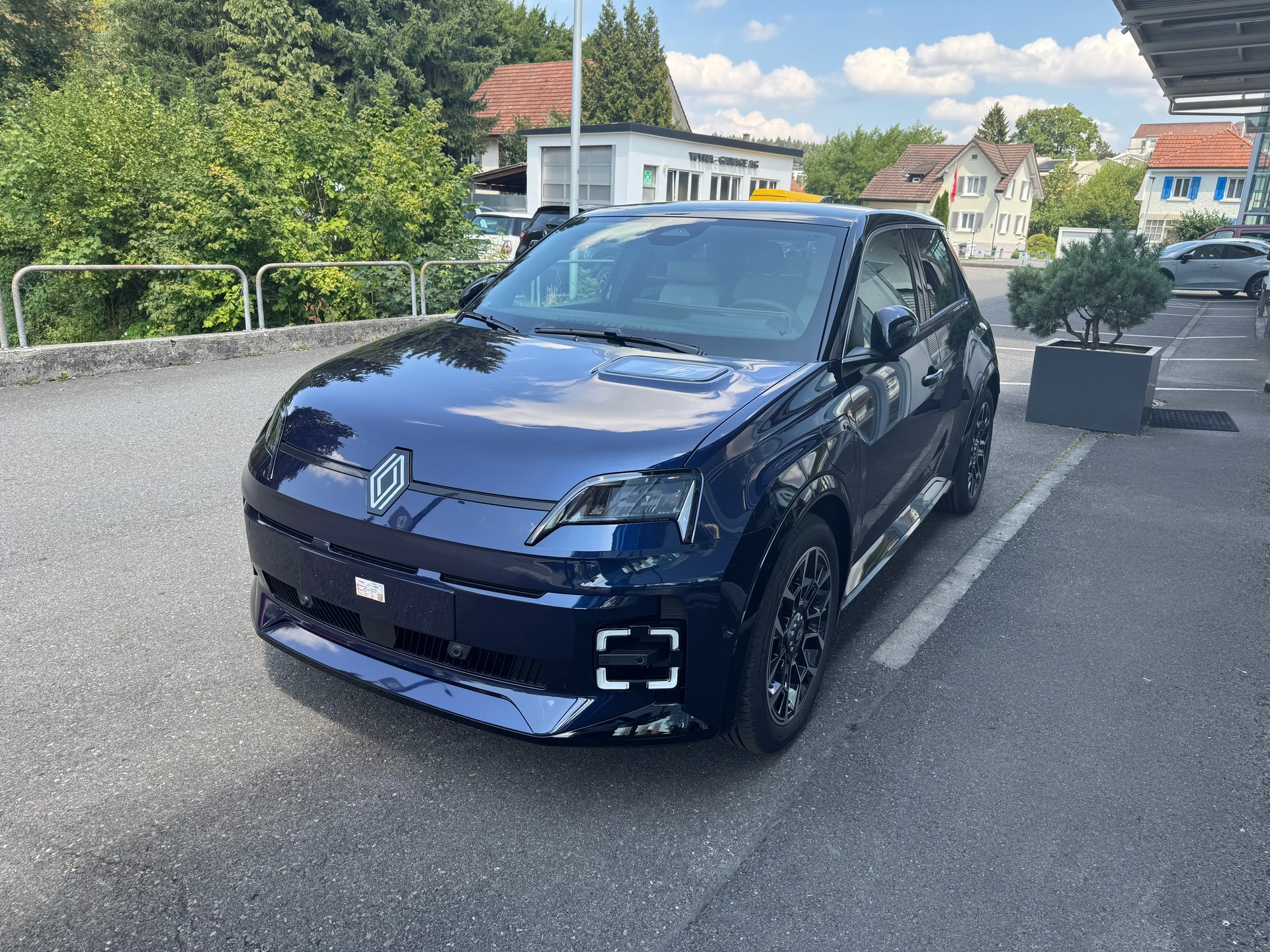 RENAULT R5 E-Tech Comfort Range 52 kWh Roland Garros-image-3