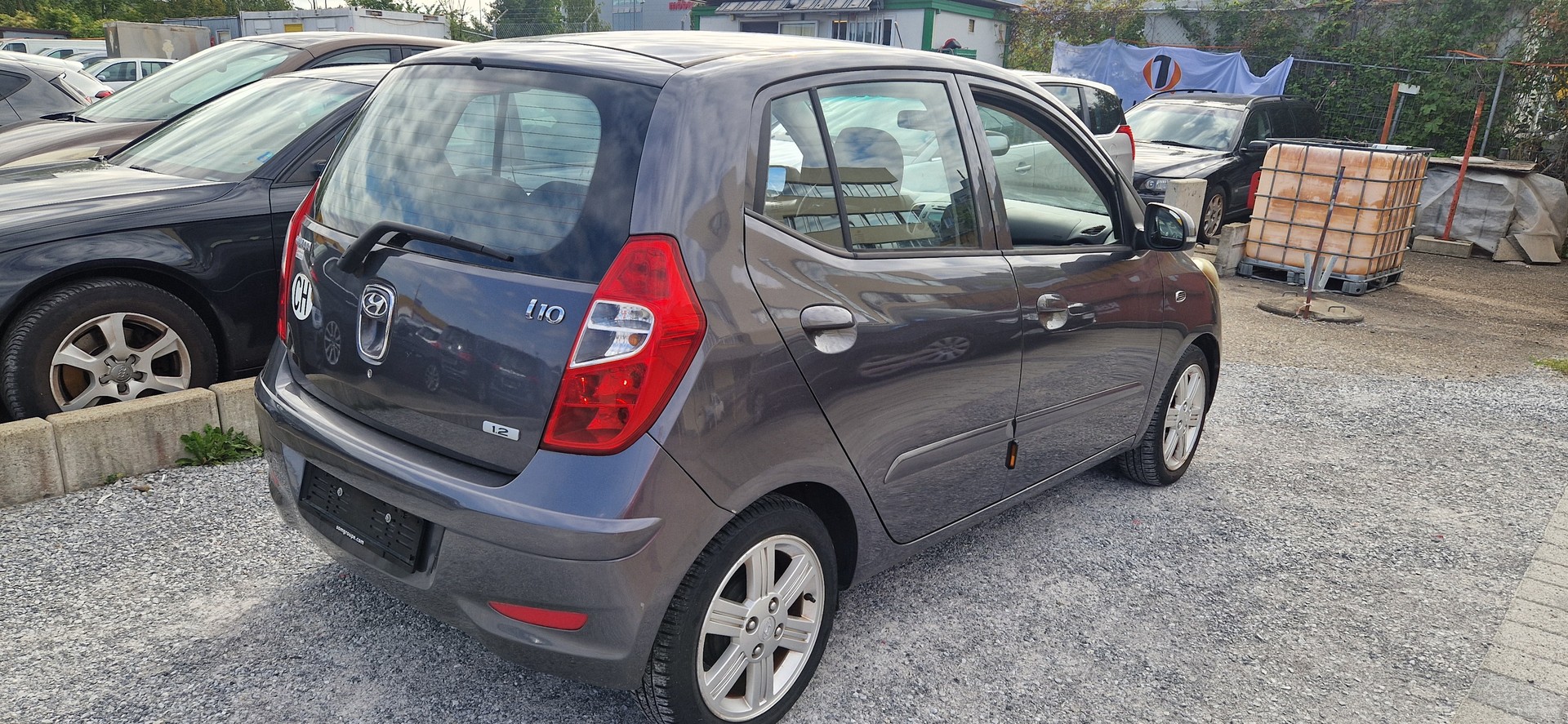 HYUNDAI i10 1.2 Style-image-3