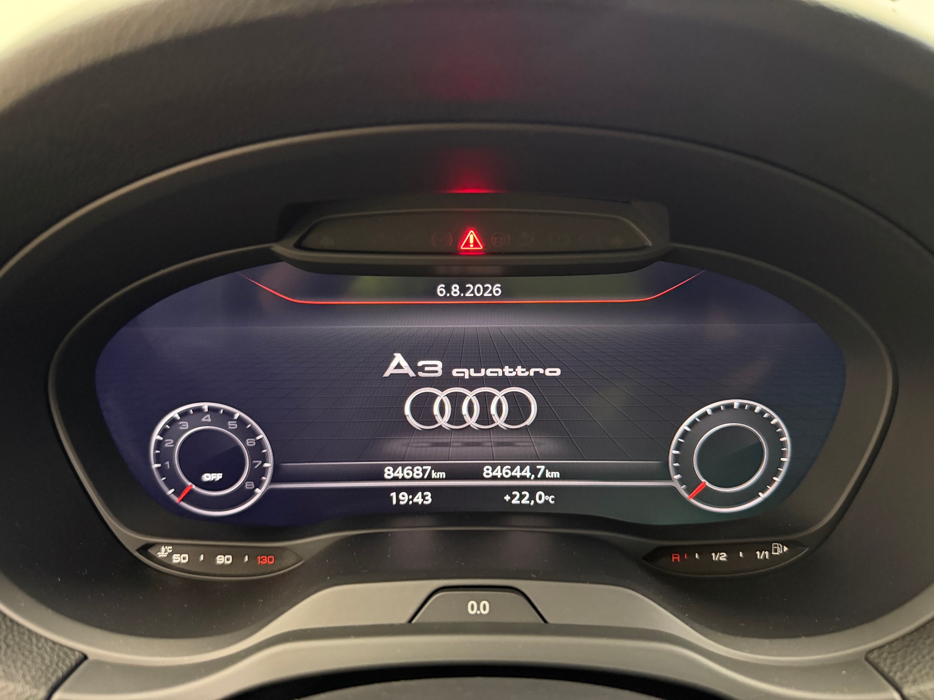 AUDI A3 Sportback 40 TFSI Attraction quattro S-tronic-image-19