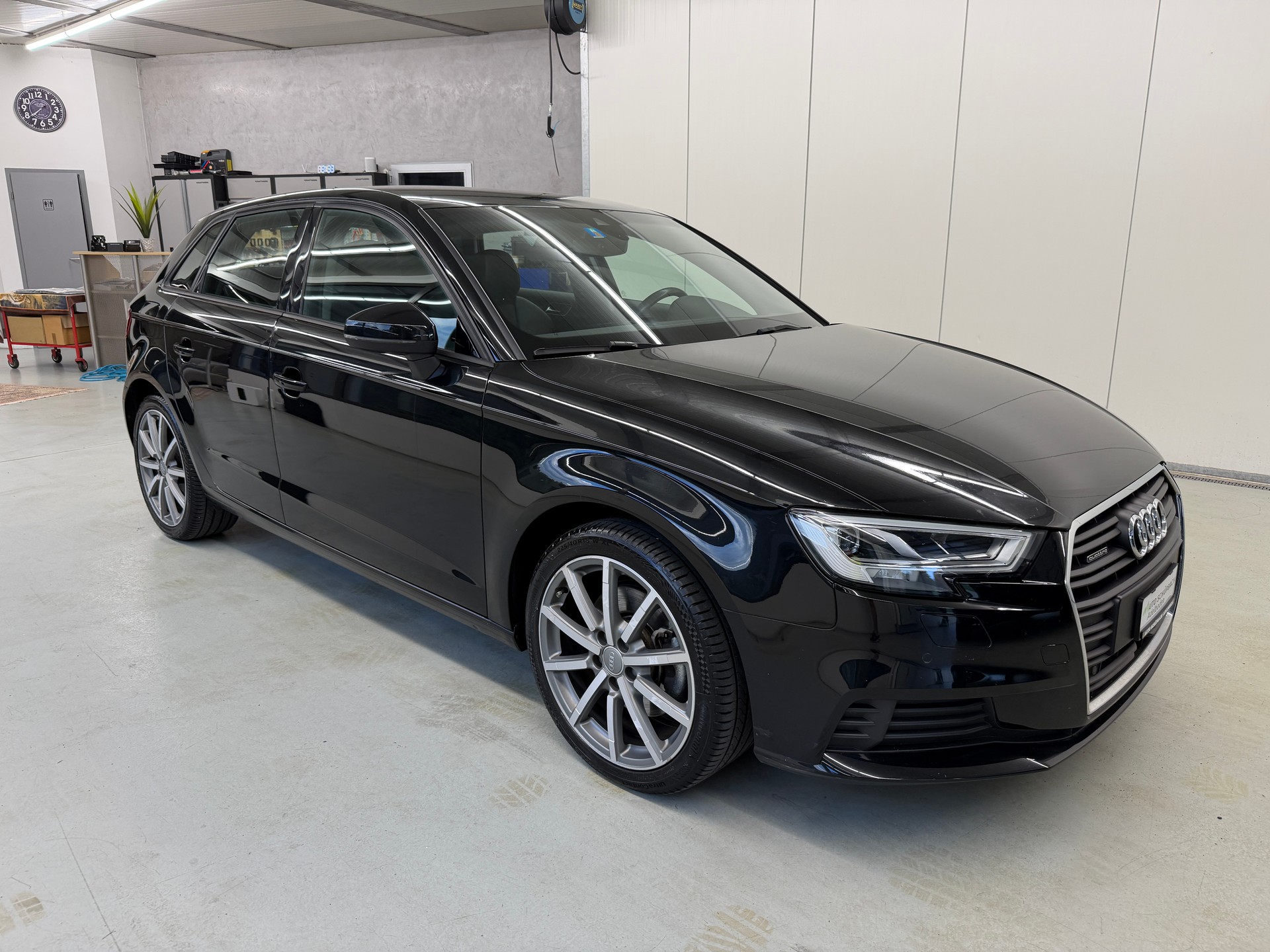 AUDI A3 Sportback 40 TFSI Attraction quattro S-tronic-image-1