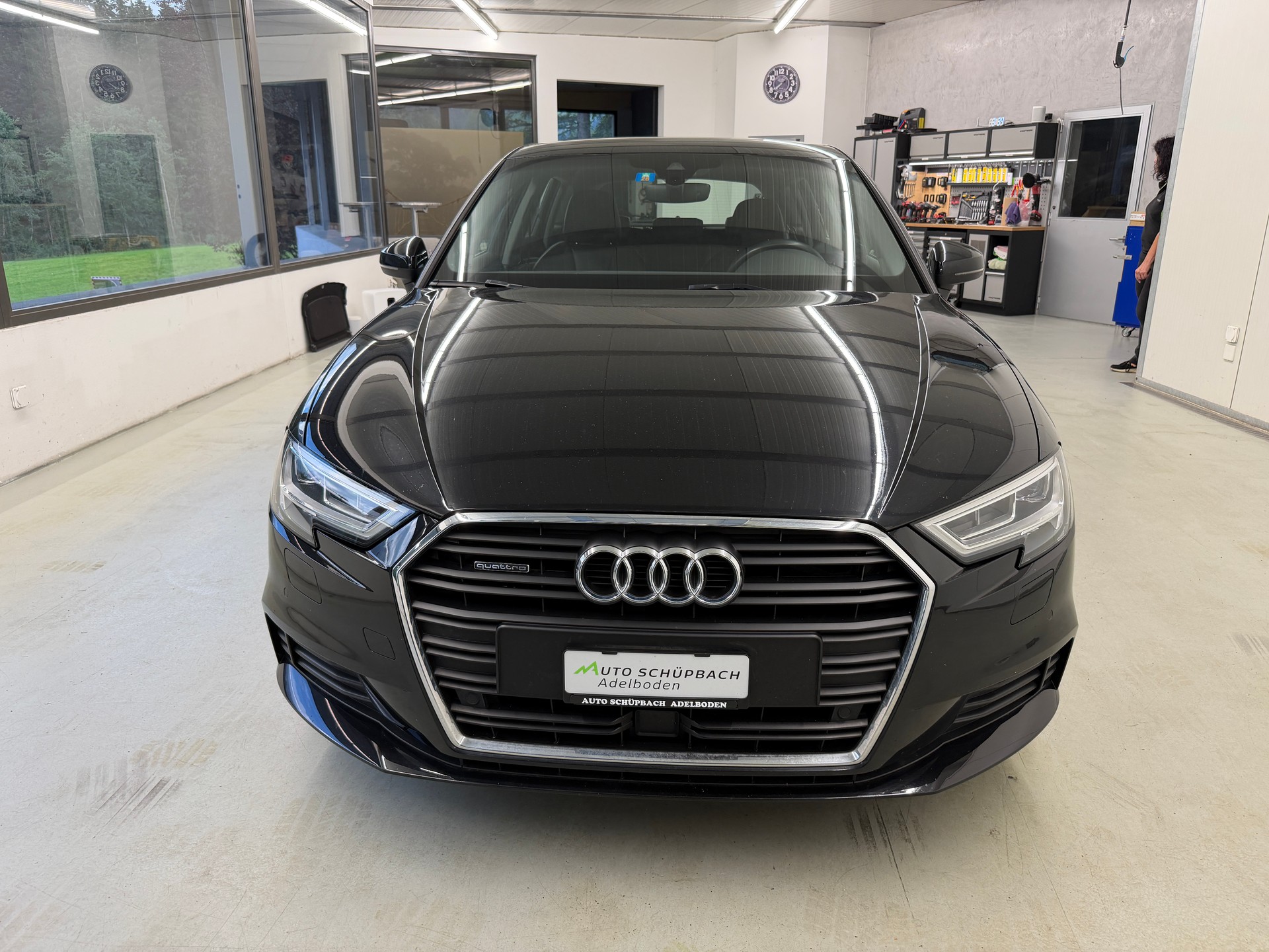 AUDI A3 Sportback 40 TFSI Attraction quattro S-tronic-image-8