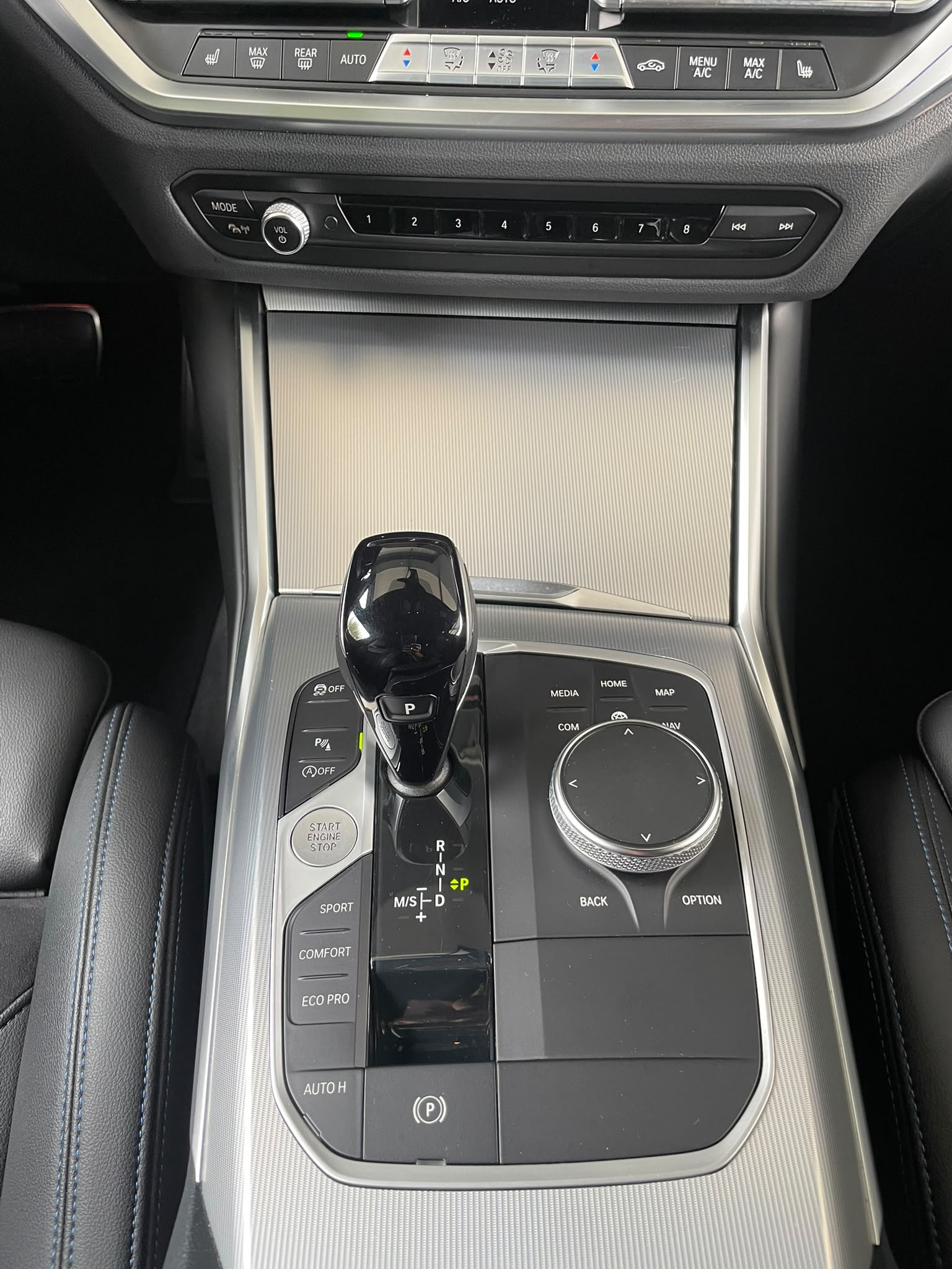 BMW 330i SAG-image-9