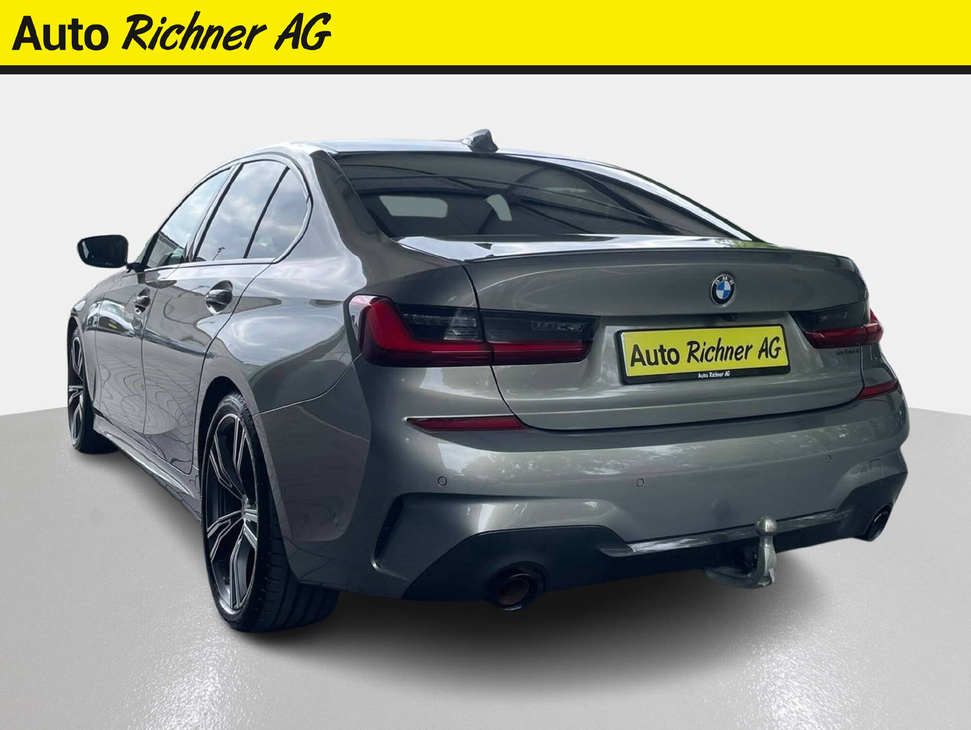 BMW 330i SAG-image-4