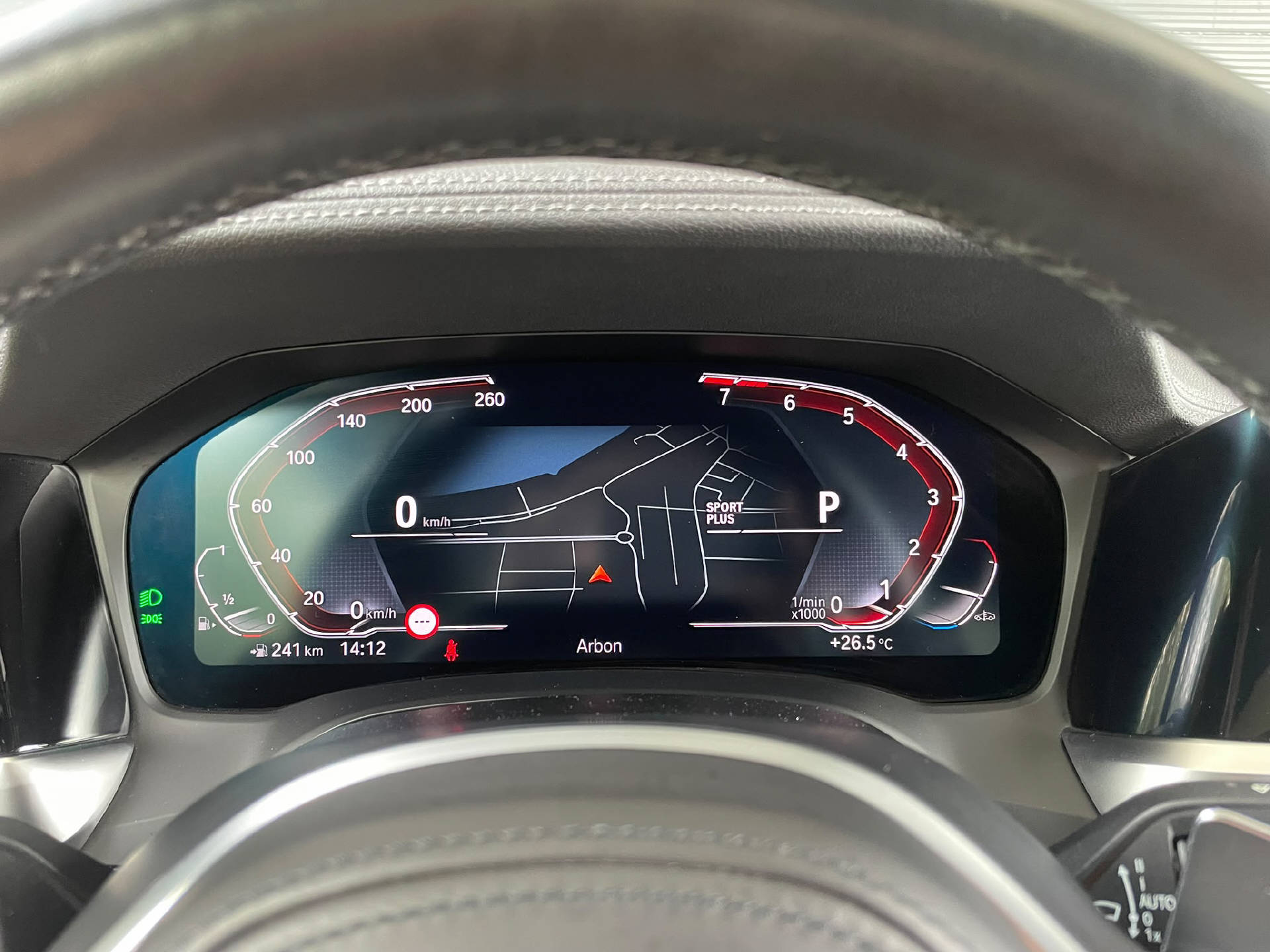 BMW 330i SAG-image-7