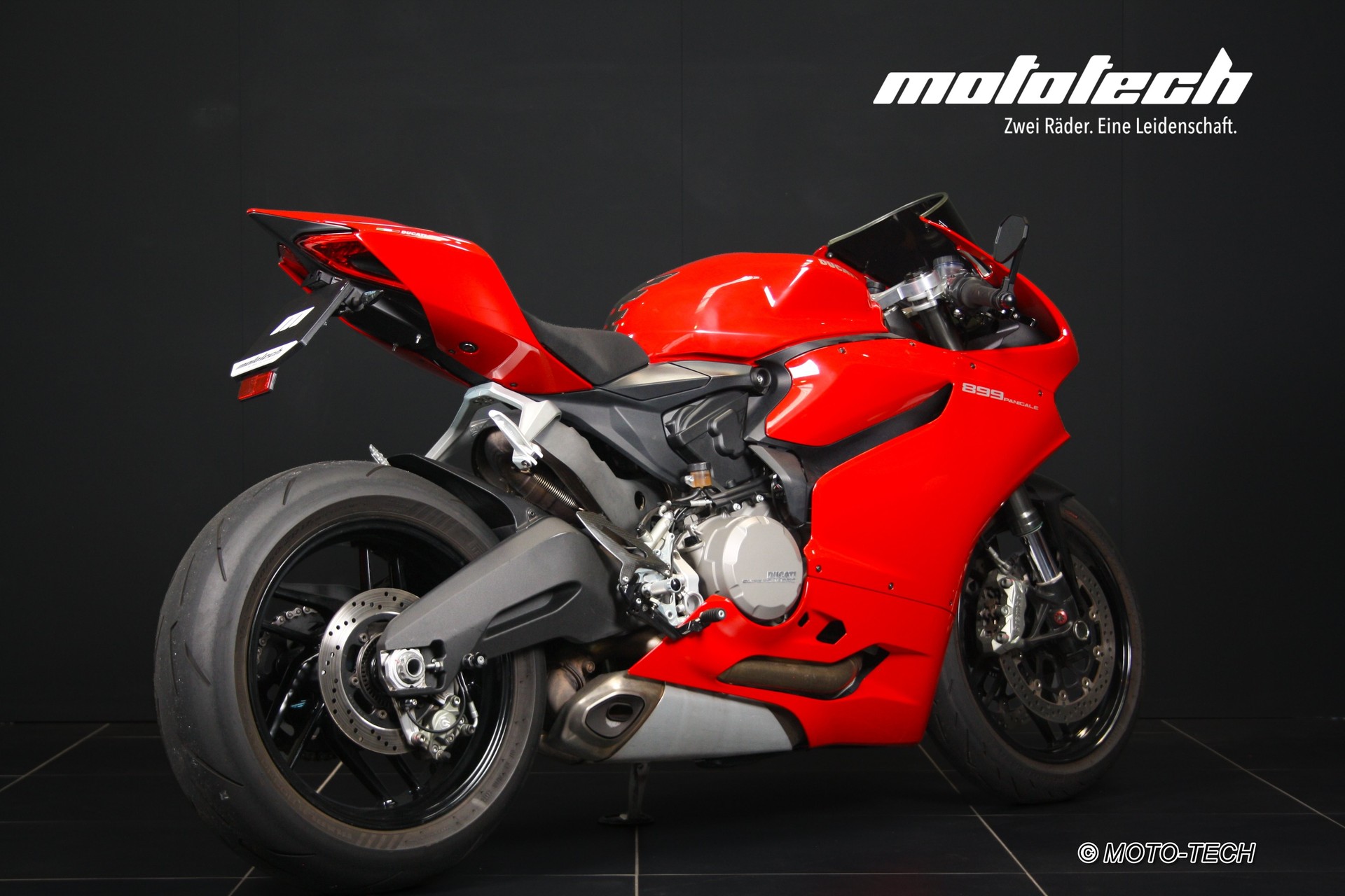 DUCATI Panigale 899-showroom-element-2