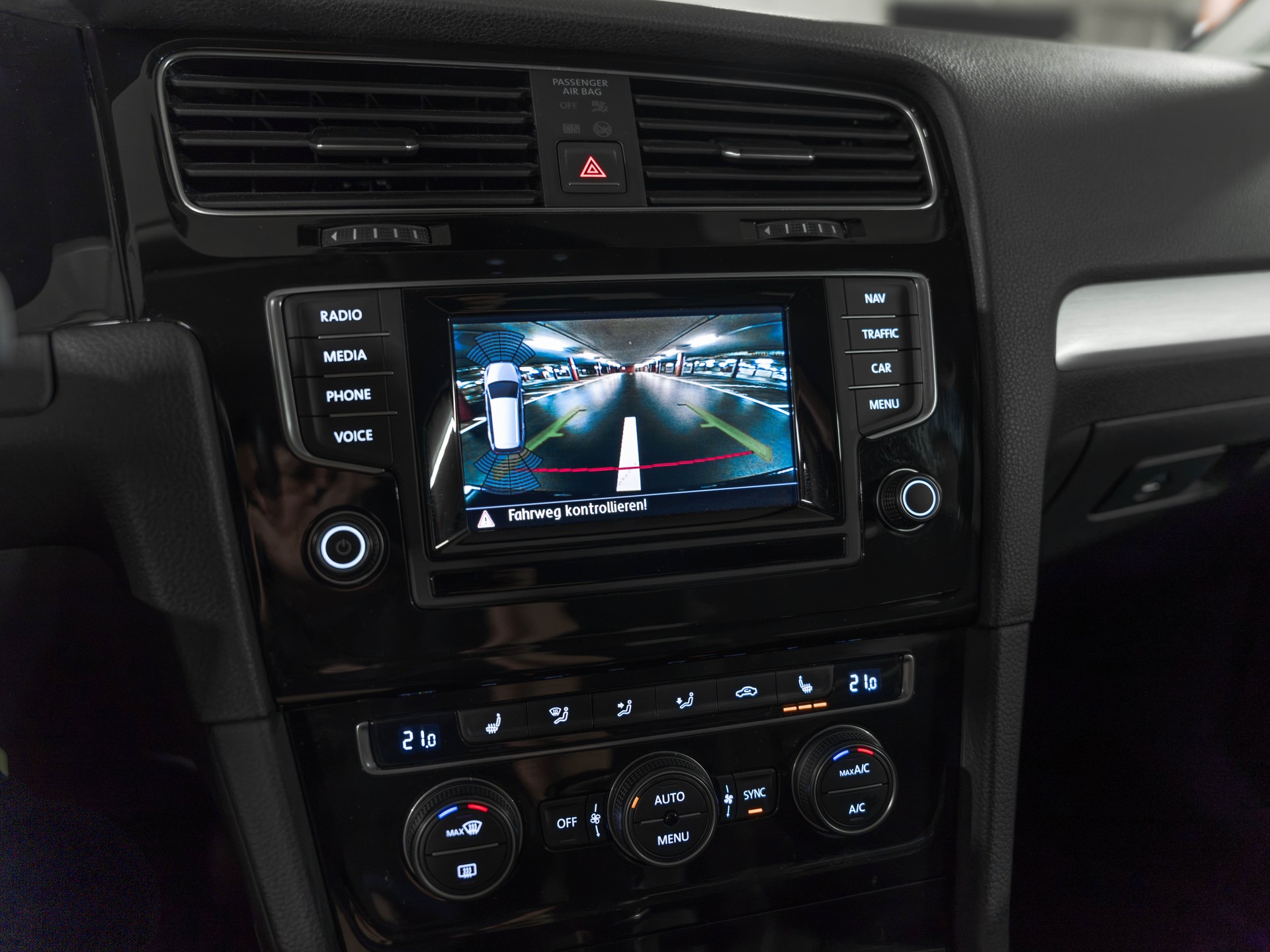 VW Golf Variant 2.0 TDI Cup 4Motion-image-20