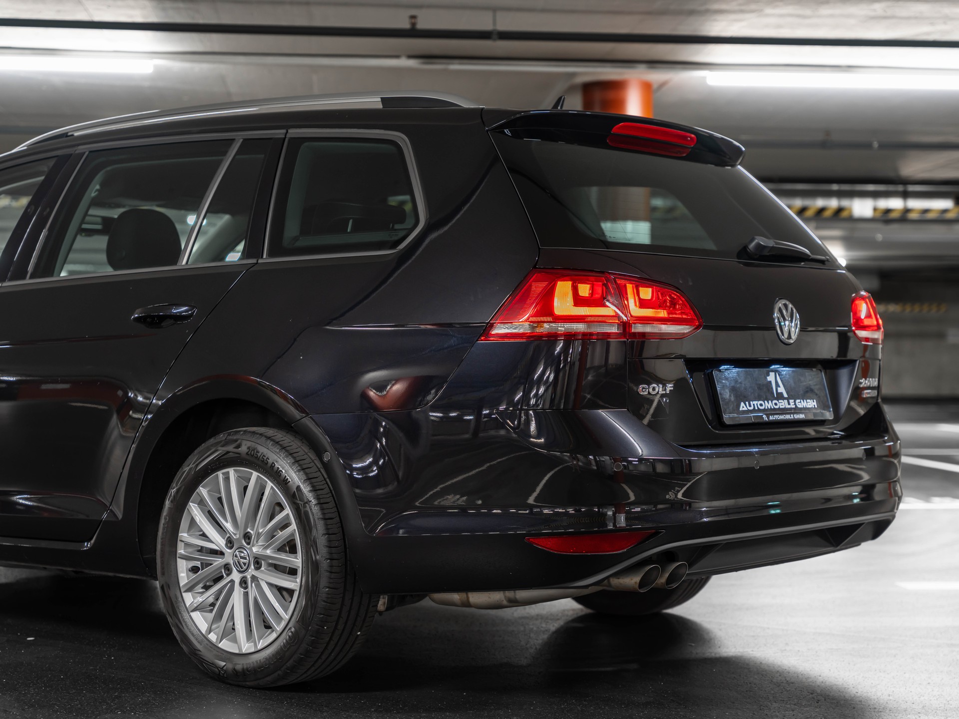 VW Golf Variant 2.0 TDI Cup 4Motion-image-6