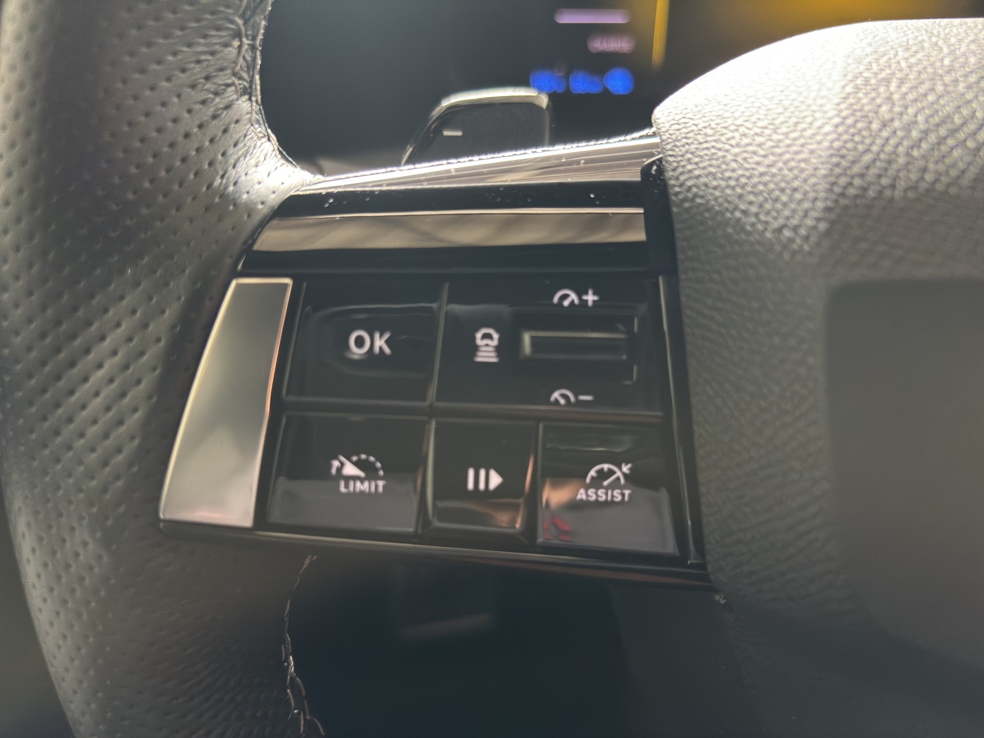 OPEL Astra 1.6 PHEV Turbo Ultimate-image-9
