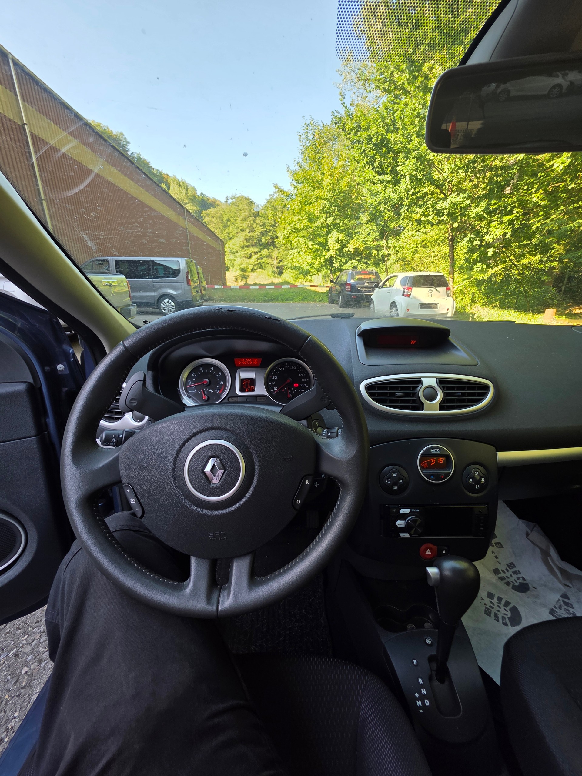 RENAULT Clio 1.6 16V Dynamique-image-7