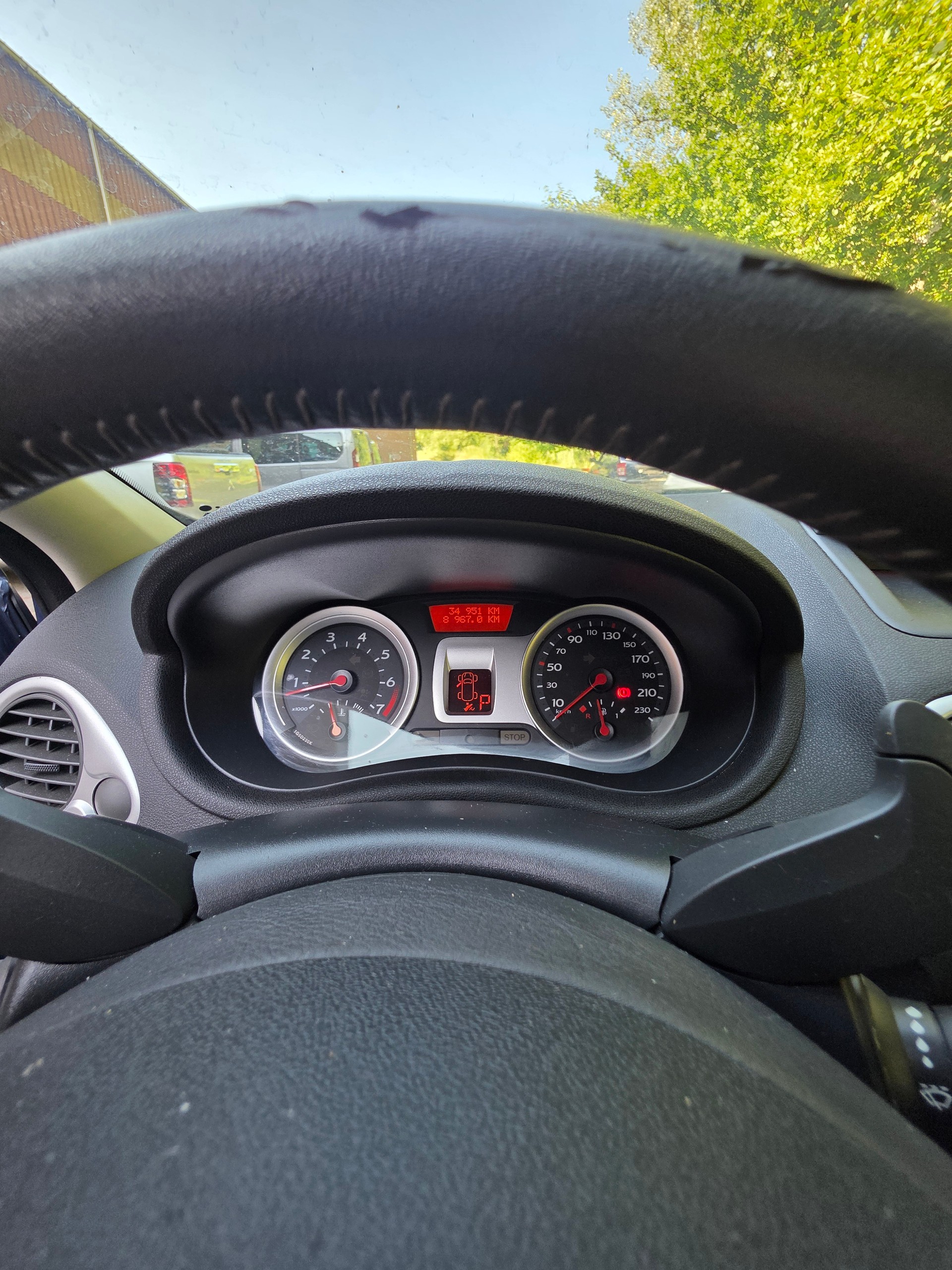 RENAULT Clio 1.6 16V Dynamique-image-9