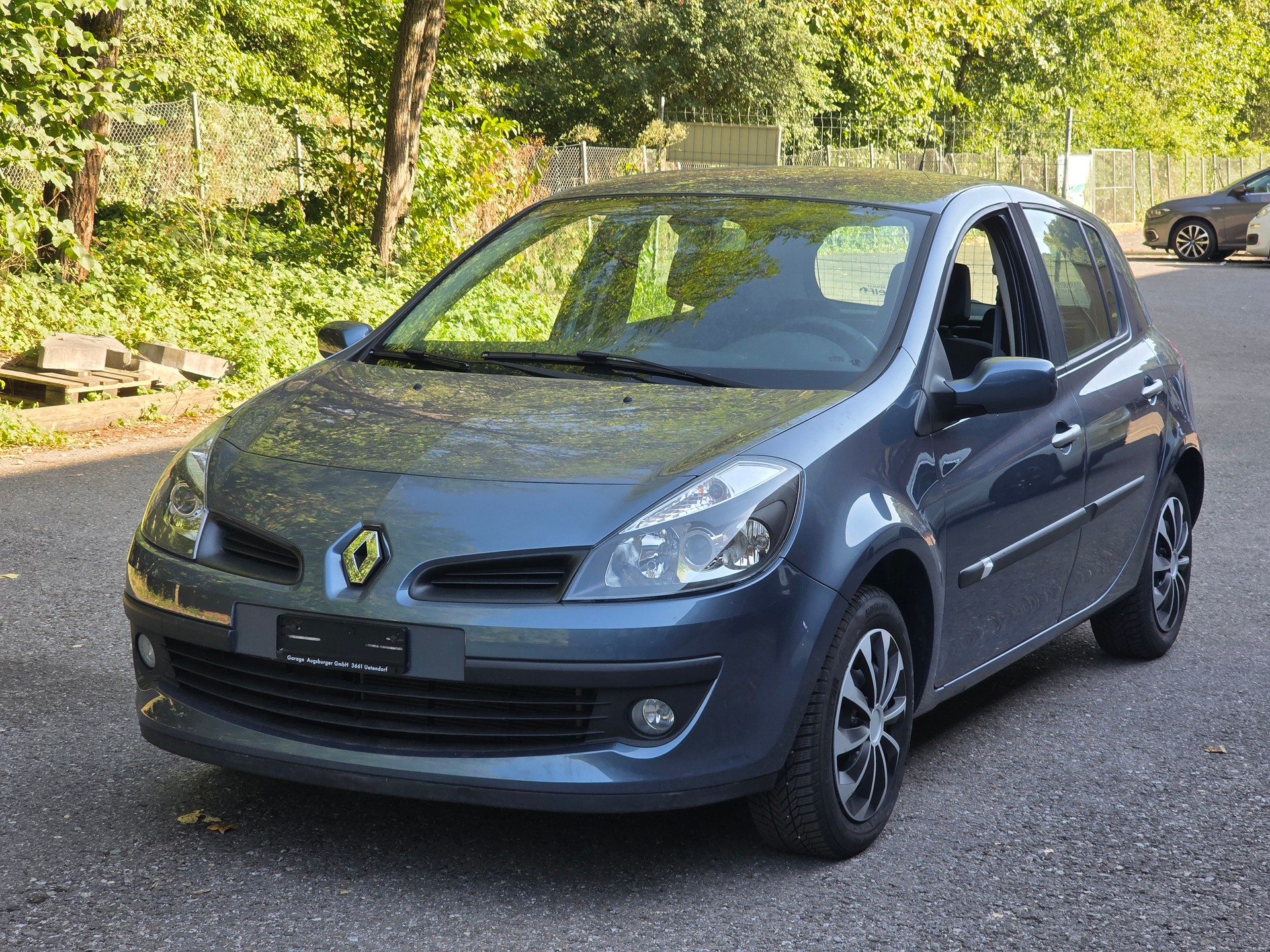 RENAULT Clio 1.6 16V Dynamique-image-0