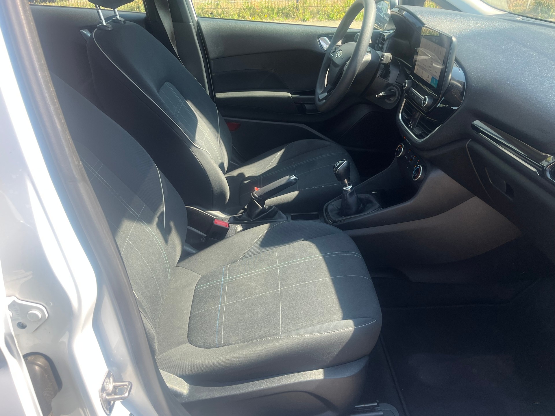 FORD Fiesta 1.5 TDCi Business-image-10