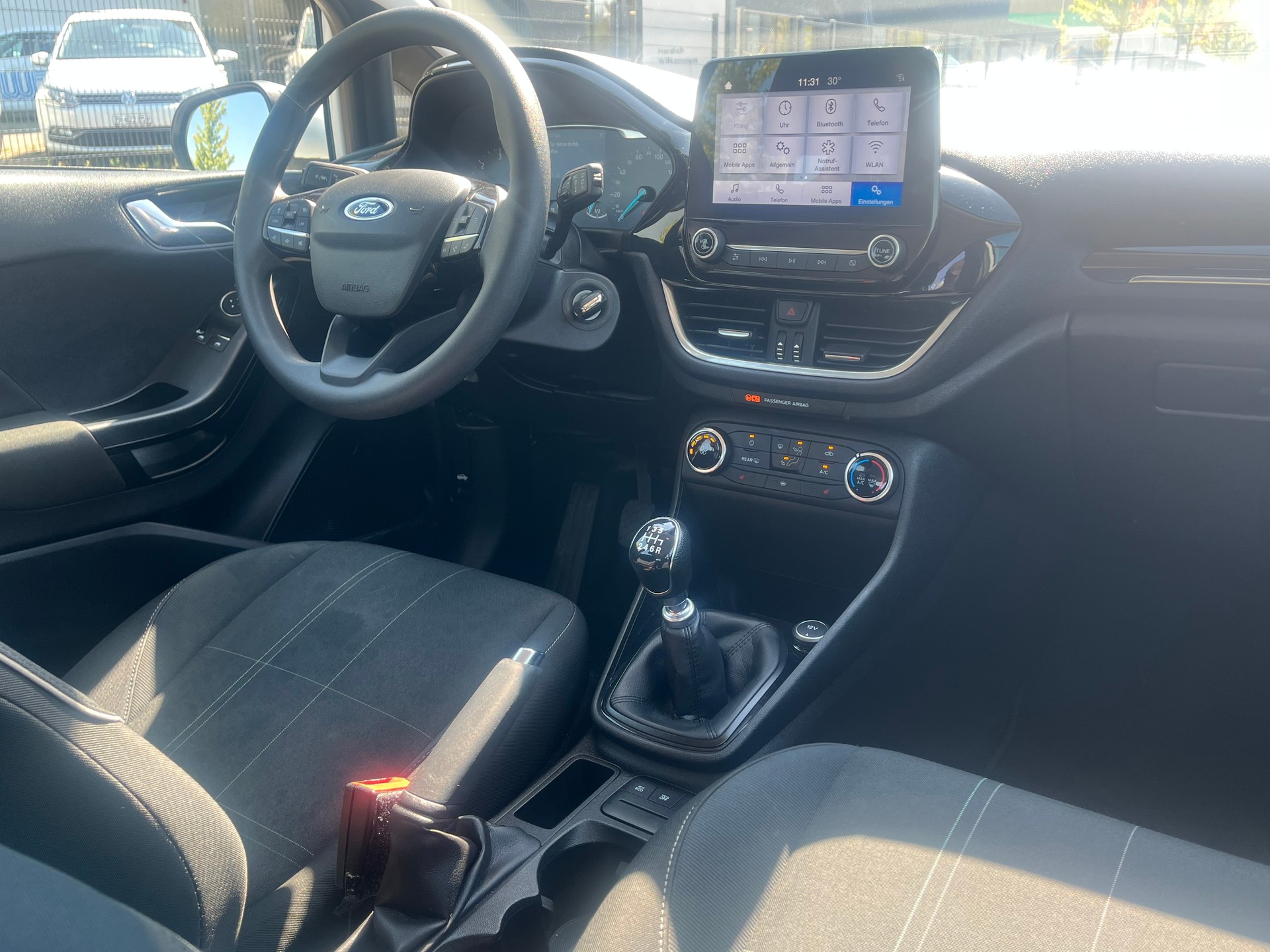 FORD Fiesta 1.5 TDCi Business-image-9