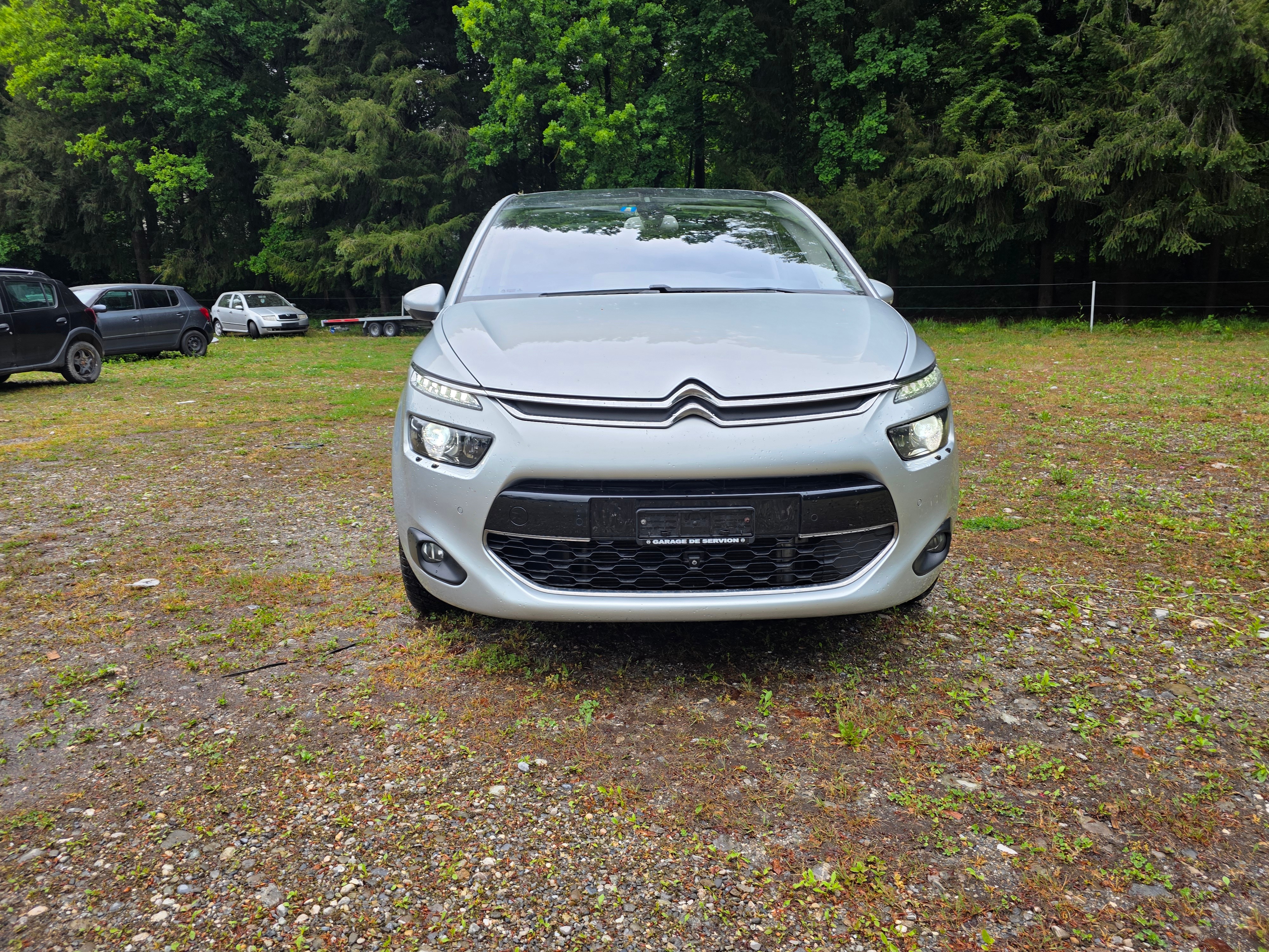Car photo