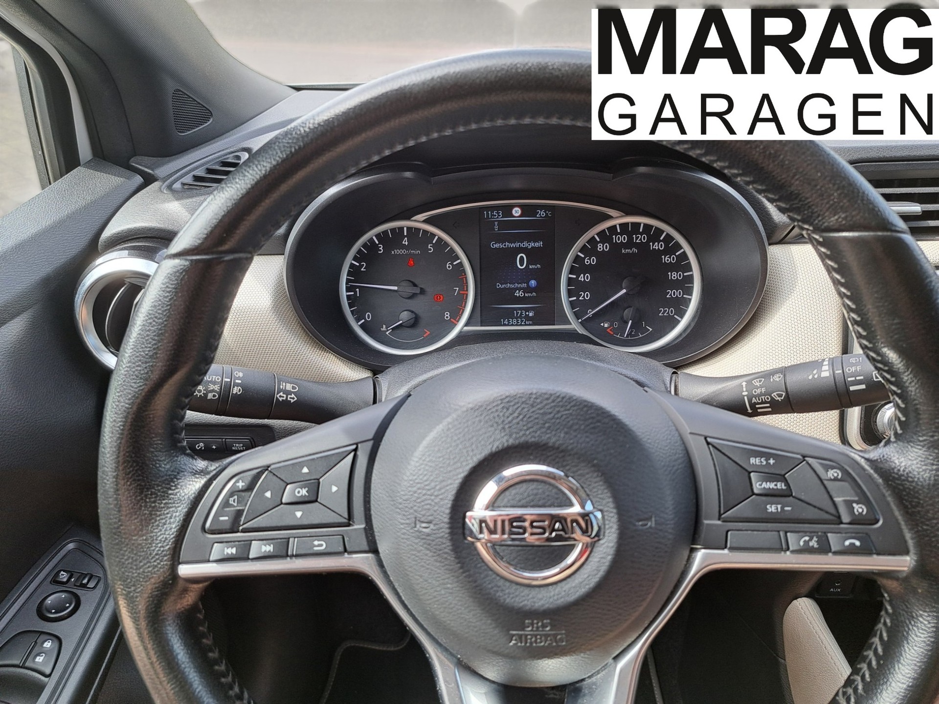 NISSAN Micra 0.9 IG-T n-connecta-image-11
