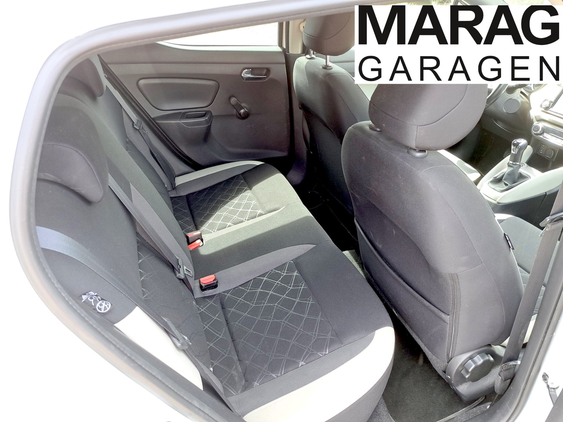 NISSAN Micra 0.9 IG-T n-connecta-image-6
