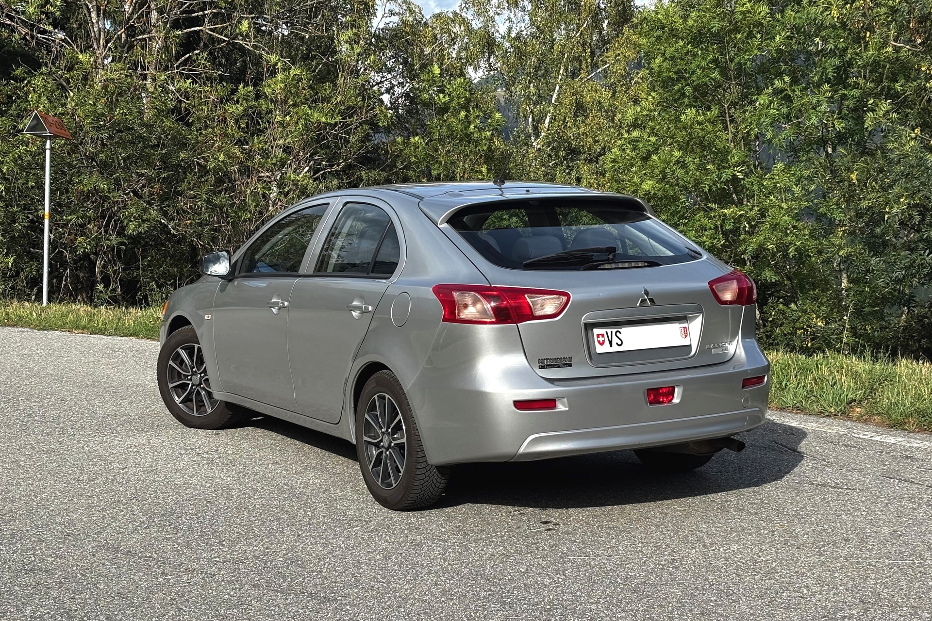 MITSUBISHI 1.6 MIVEC Pure-image-2