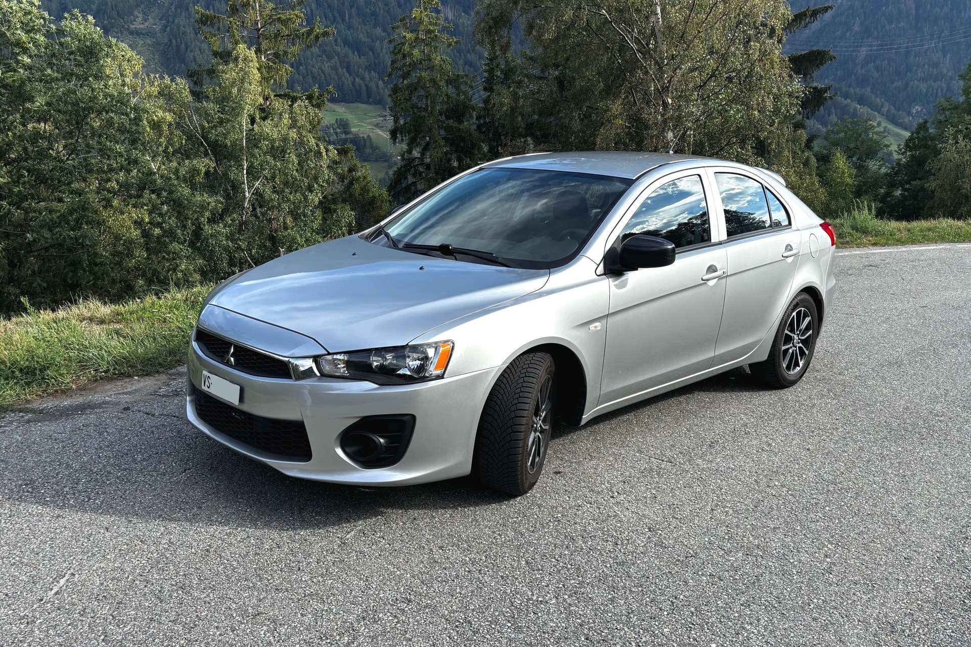 MITSUBISHI 1.6 MIVEC Pure-image-0