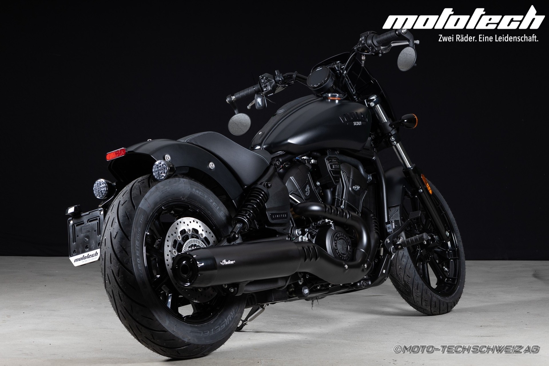 INDIAN Scout Sport-showroom-element-2