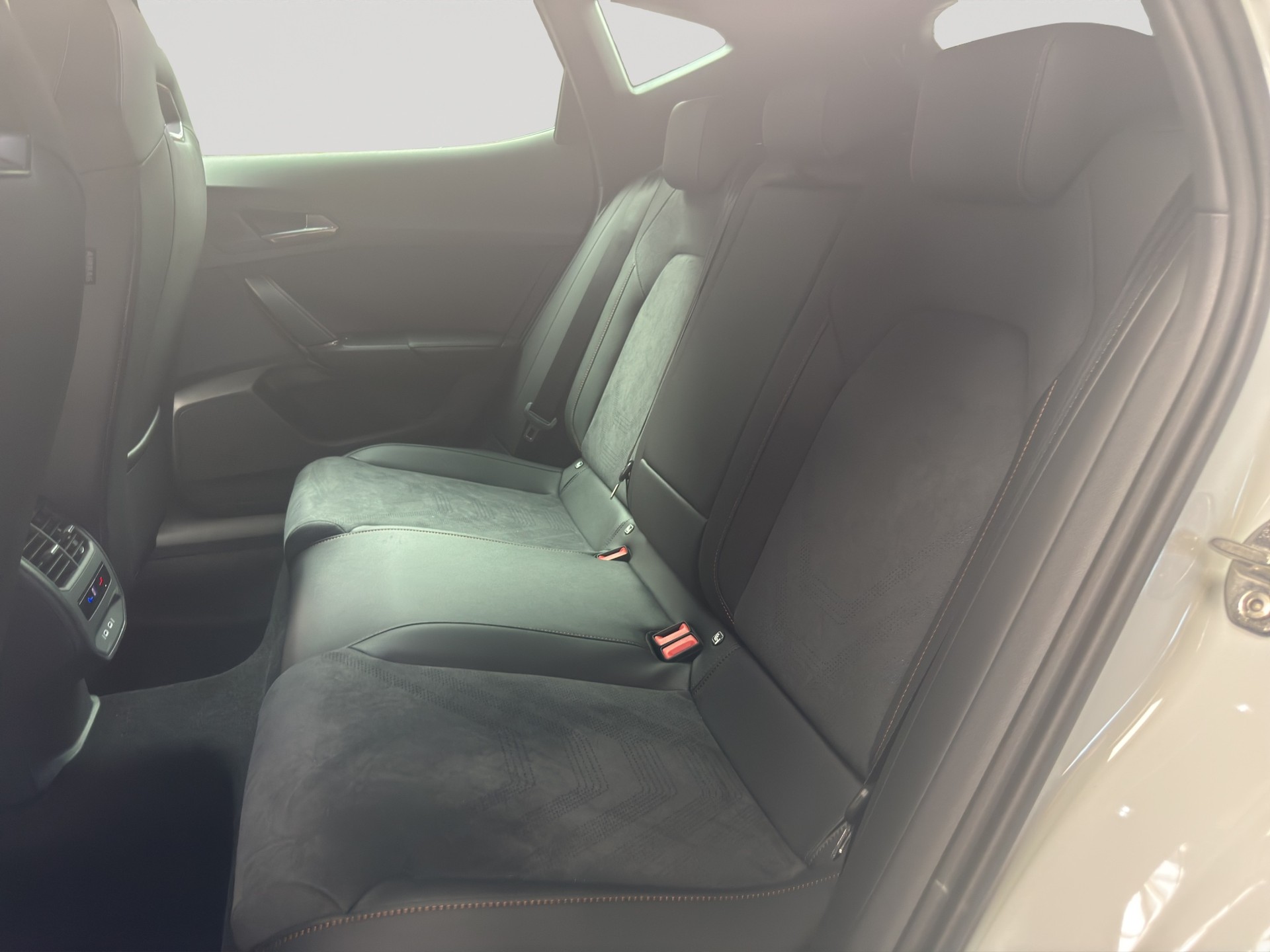 CUPRA Formentor 2.0TSI VZ 4Drive DSG-image-7