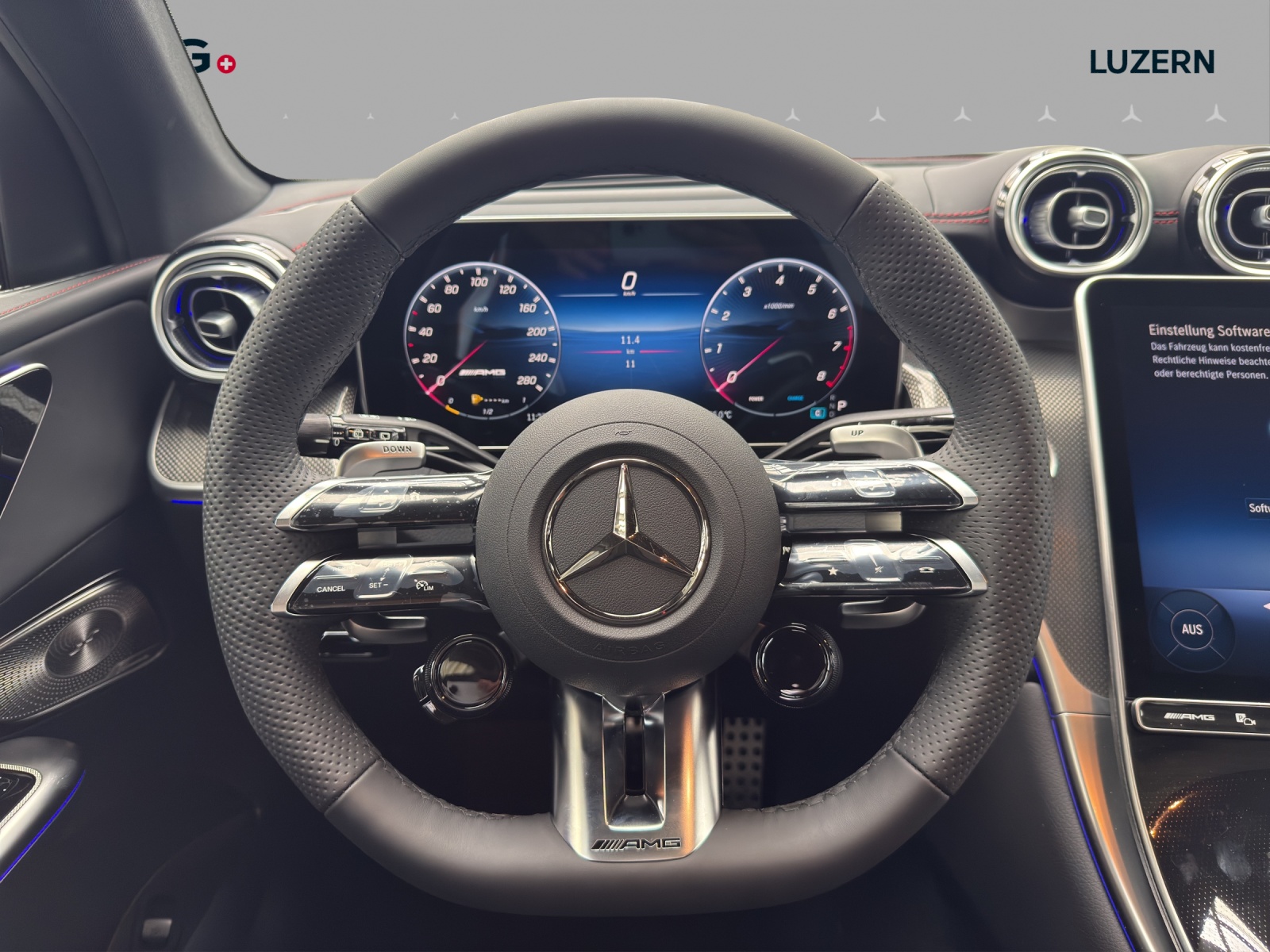 MERCEDES-BENZ GLC 53 AMG 4Matic+ 9G-Tronic-image-9