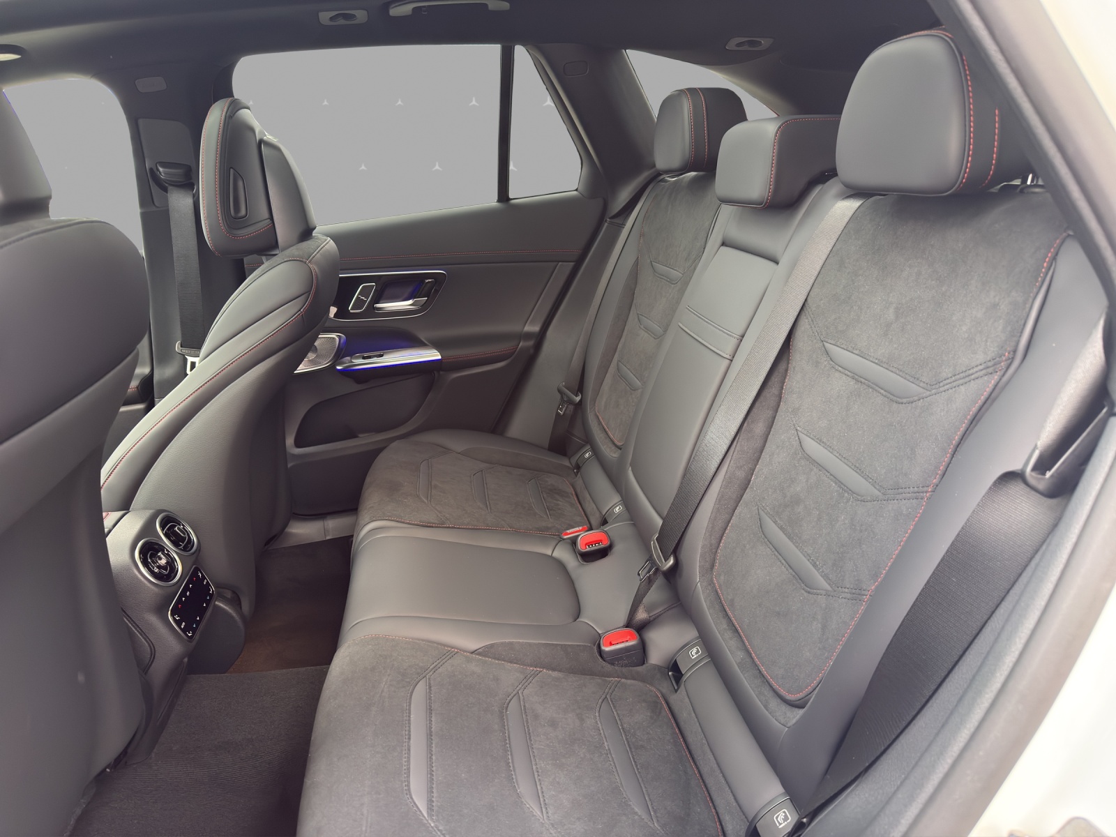 MERCEDES-BENZ GLC 53 AMG 4Matic+ 9G-Tronic-image-13