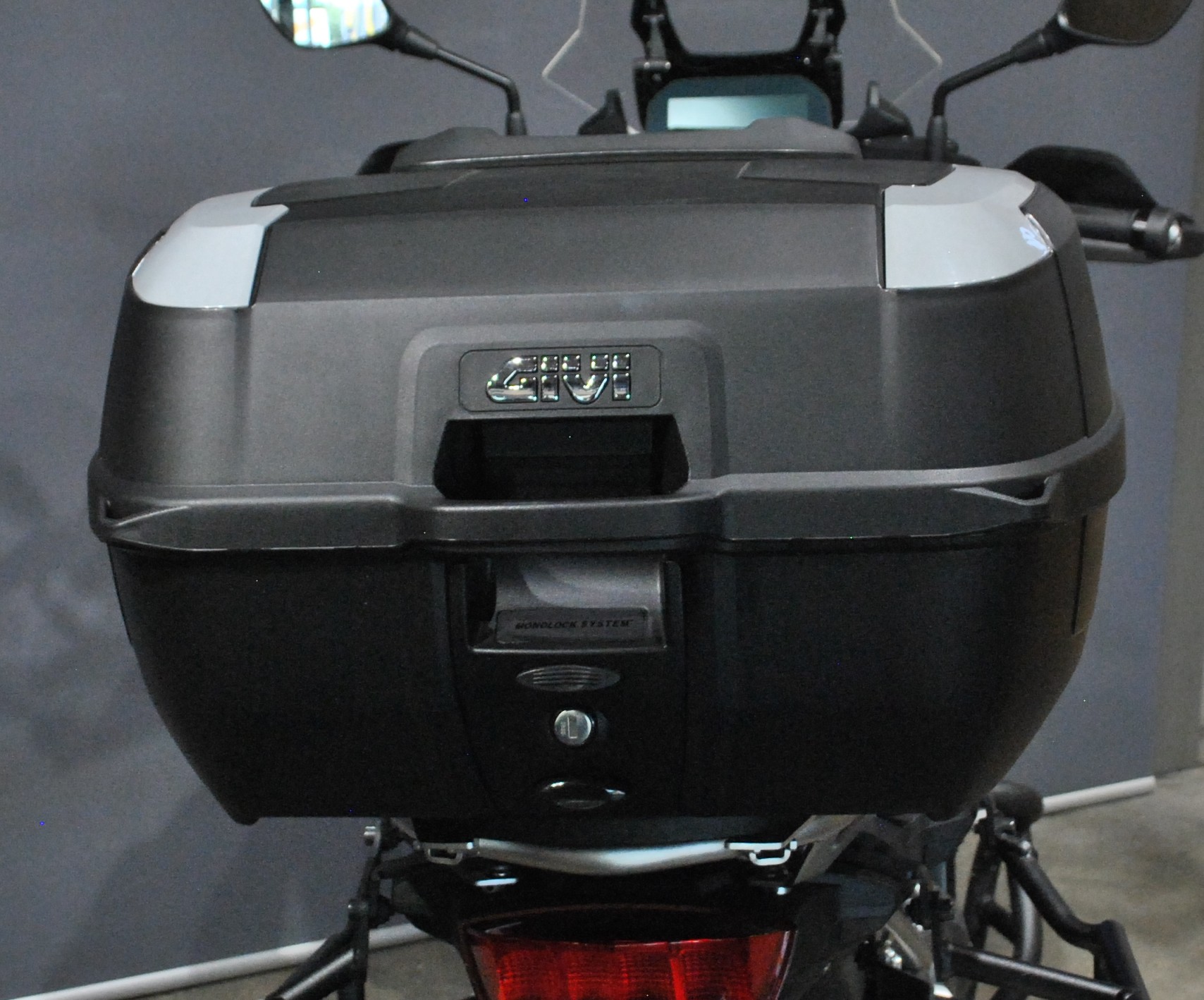 BMW F 800 GS (35kW)-image-8