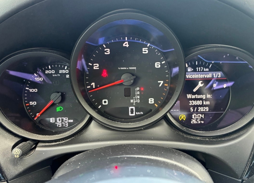 PORSCHE Macan PDK-image-7