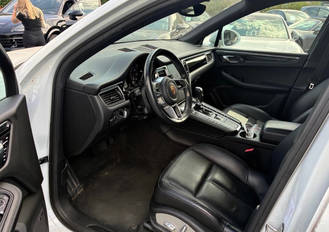 PORSCHE Macan PDK-image-8