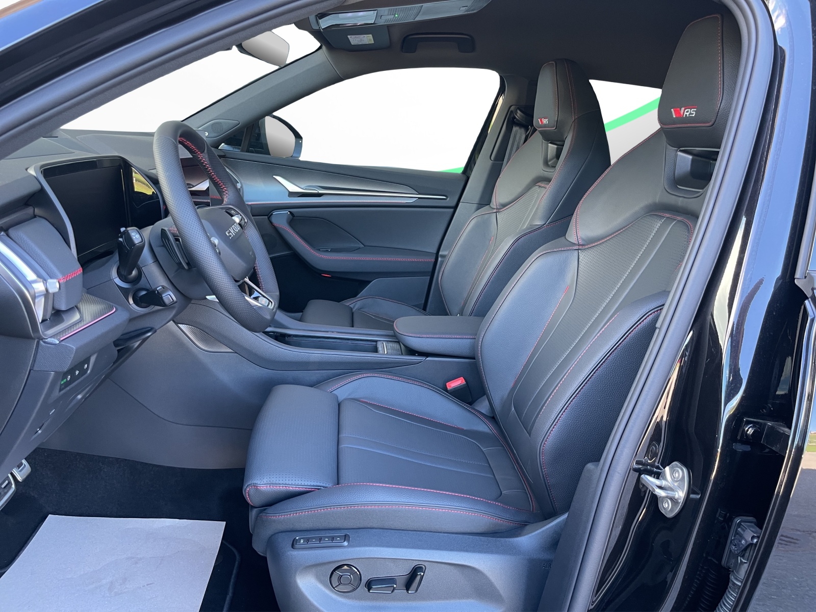 SKODA Kodiaq 2.0 TSI RS 4x4-image-6