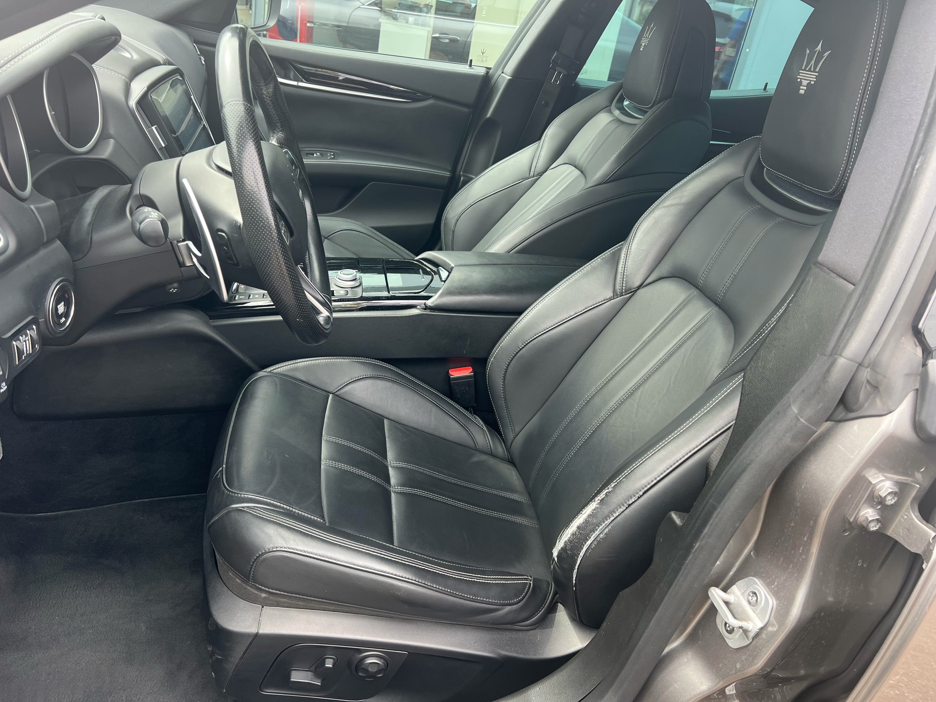 MASERATI Ghibli S Q4 3.0 V6 GranSport Automatica-image-9