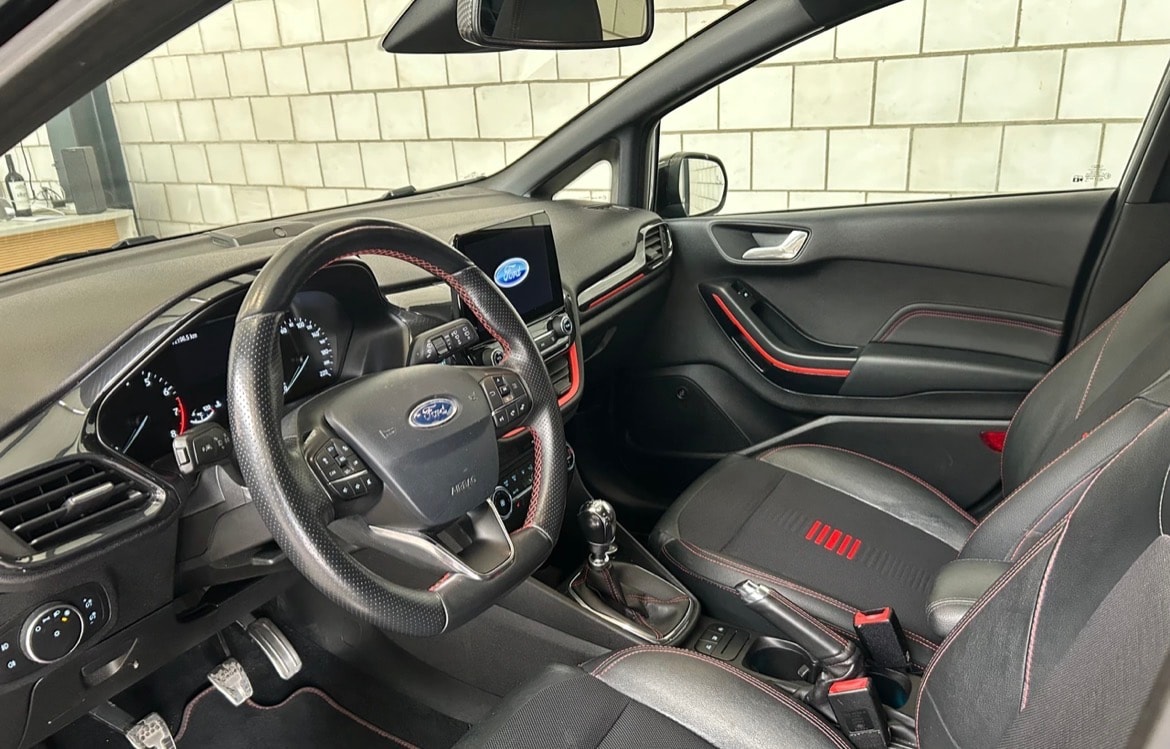 FORD Fiesta 1.0 SCTi ST Line-image-15