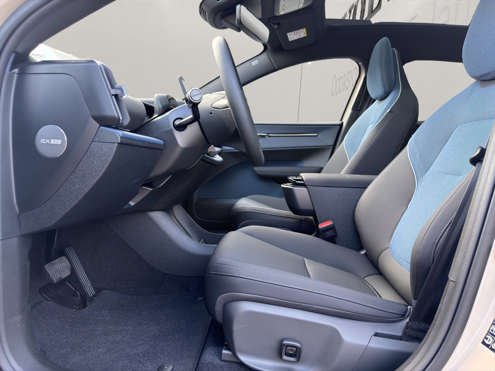 VOLVO EX30 E60 Twin Ultra Performance AWD .-image-11