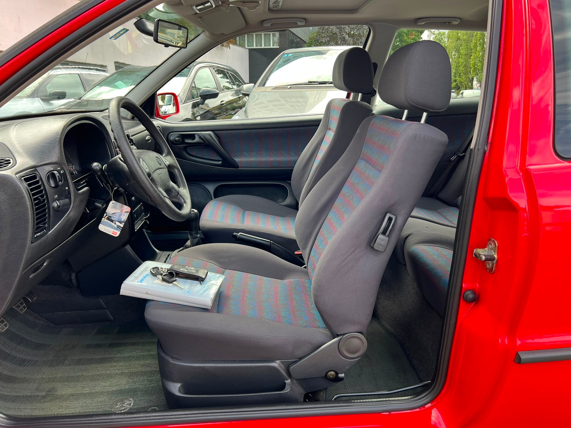 VW Polo 75-image-8