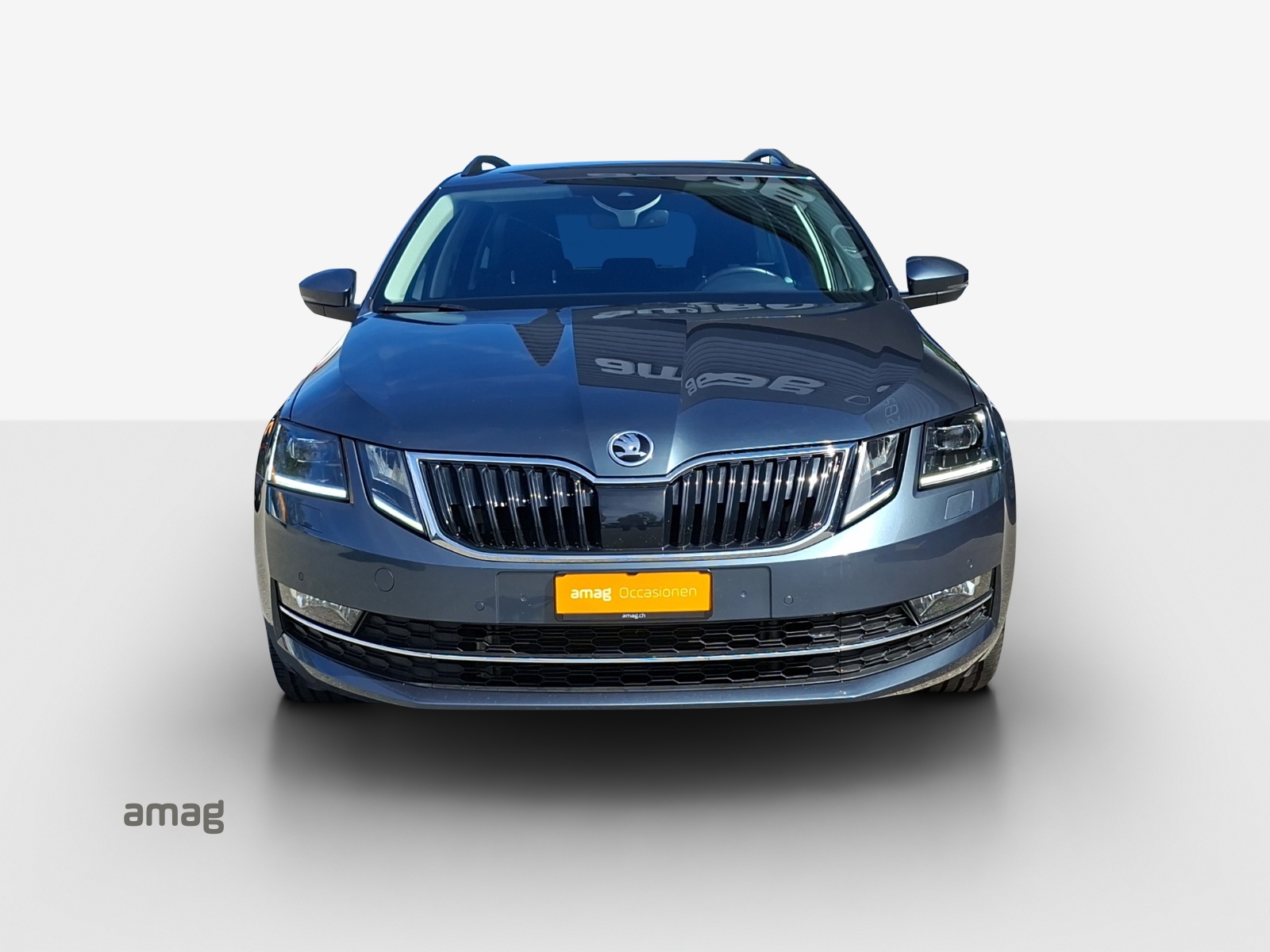 SKODA Octavia Combi 2.0 TSI Style 4x4 DSG-image-6