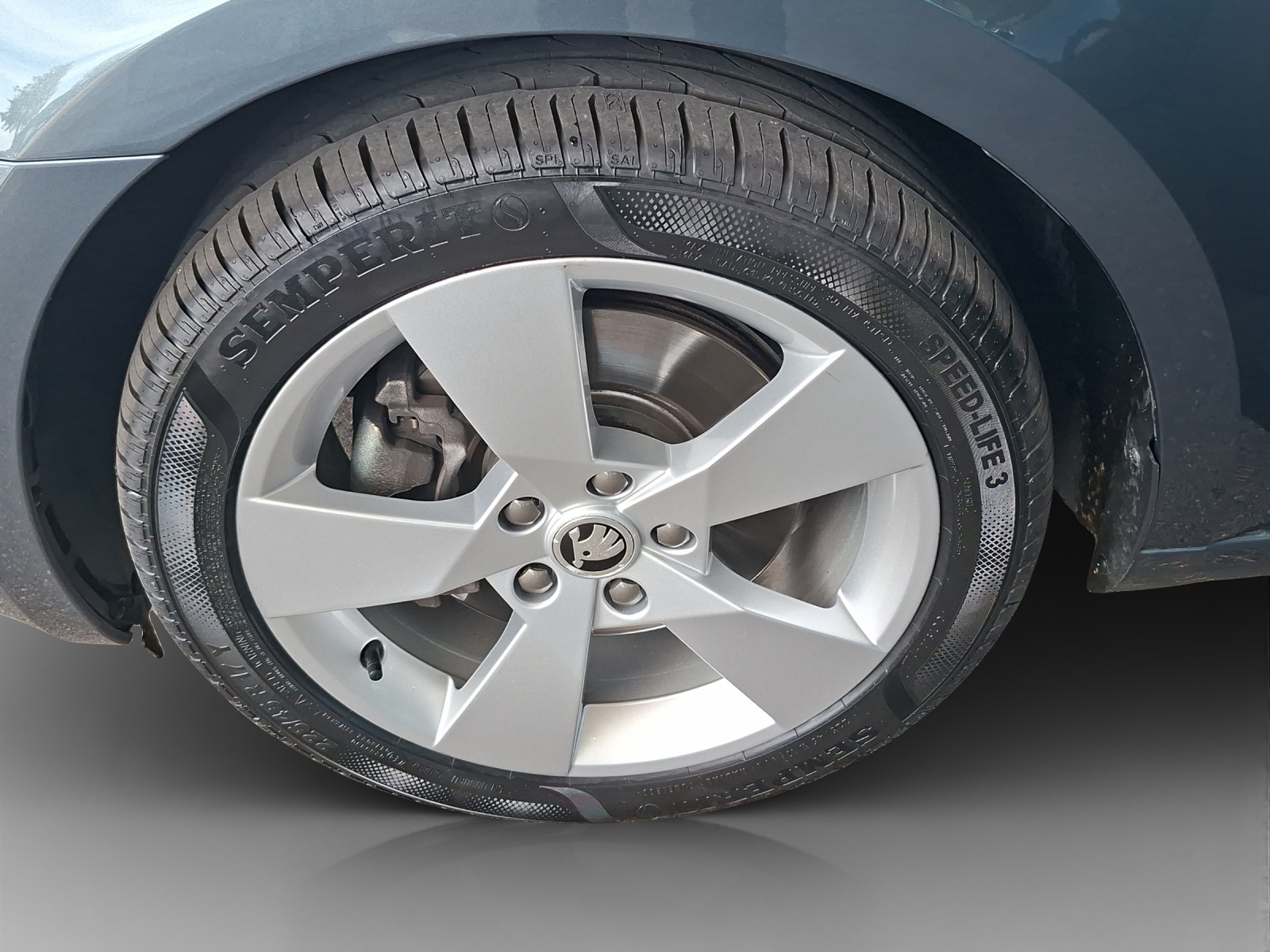 SKODA Octavia Combi 2.0 TSI Style 4x4 DSG-image-13