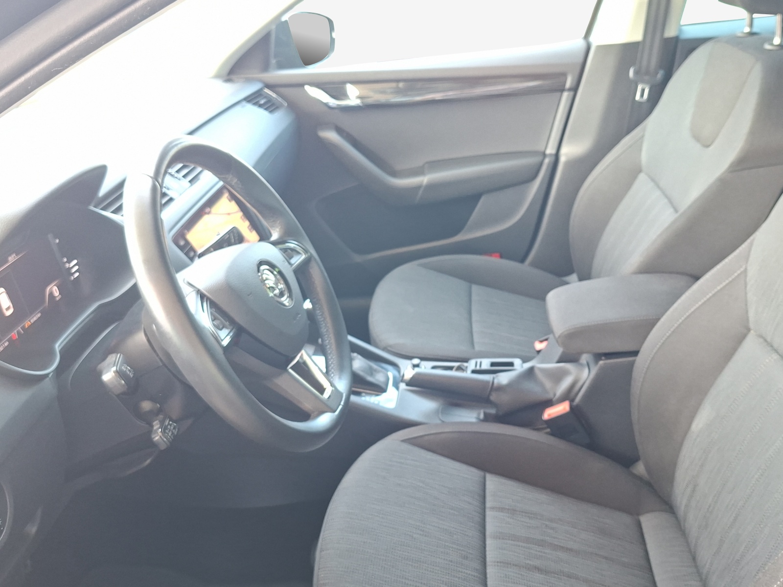 SKODA Octavia Combi 2.0 TSI Style 4x4 DSG-image-7