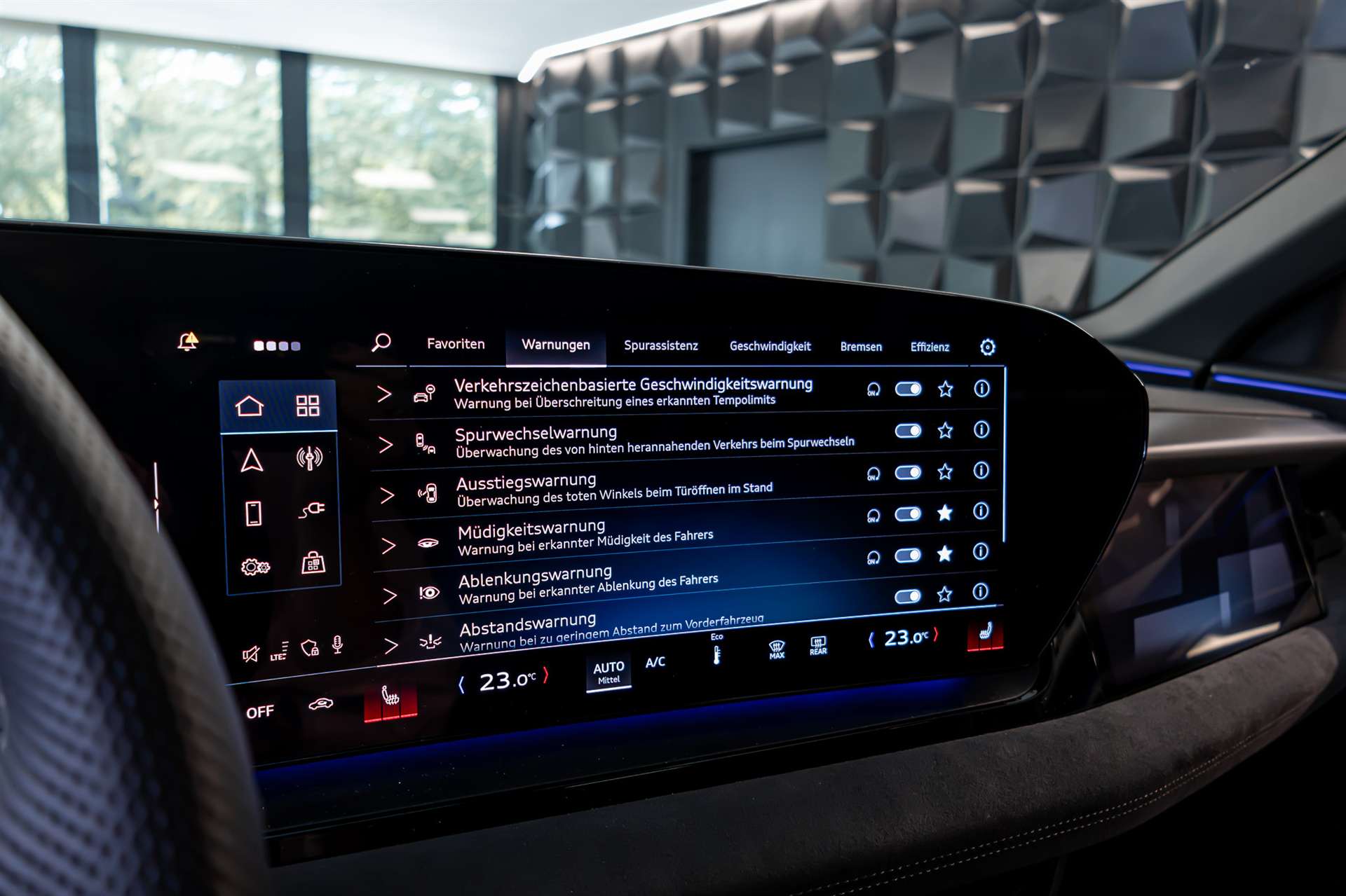 AUDI Q6 e-tron quattro S-Line-image-19