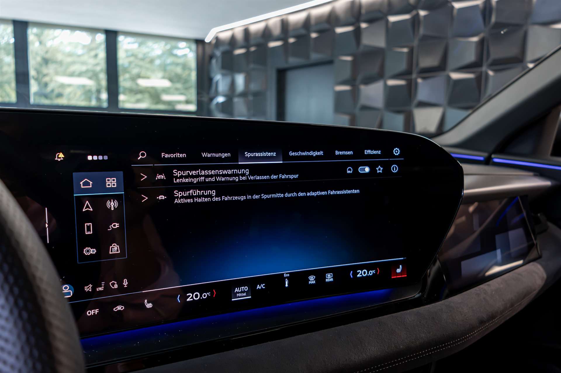 AUDI Q6 e-tron quattro S-Line-image-20