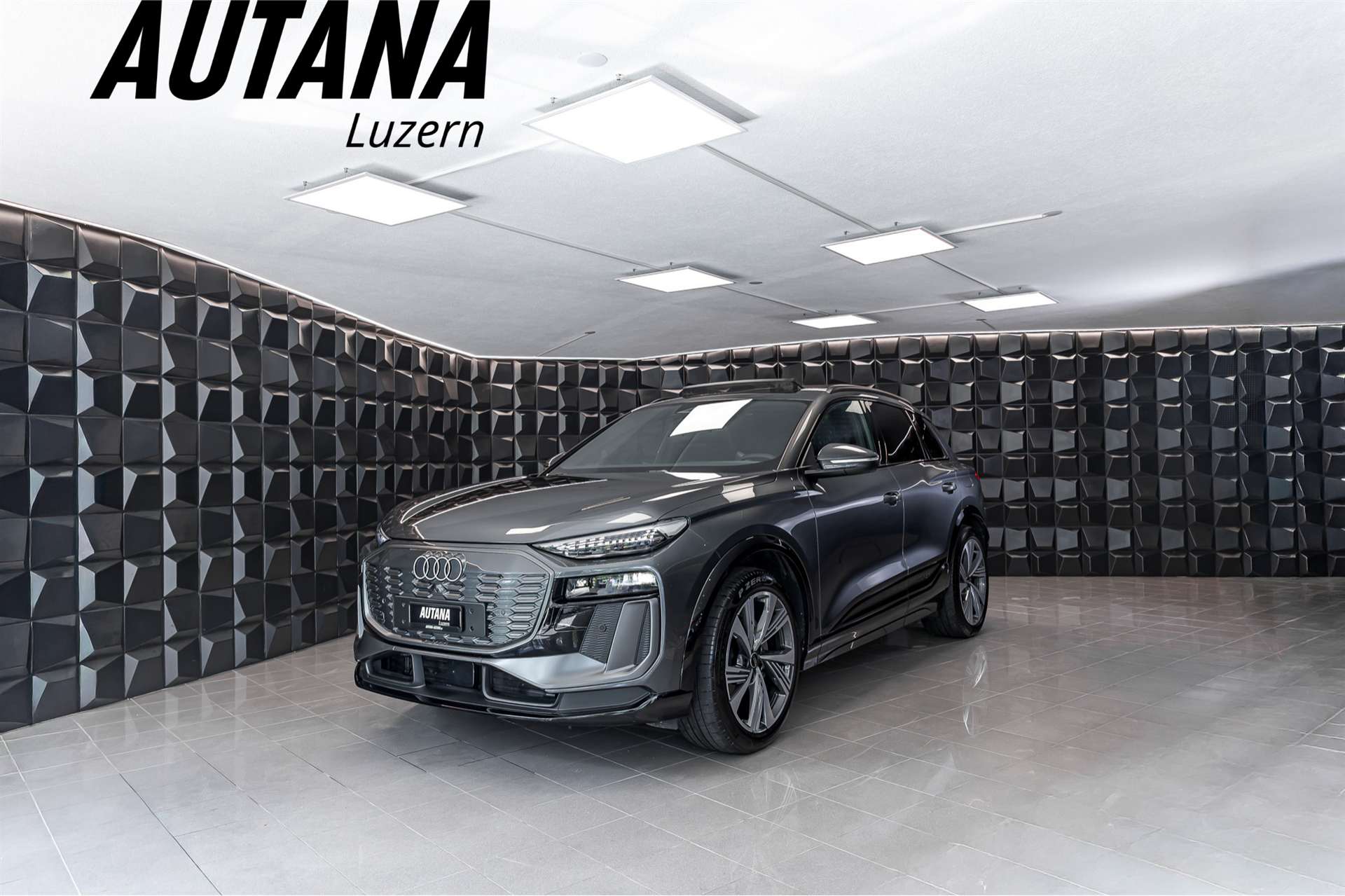 AUDI Q6 e-tron quattro S-Line-image-0