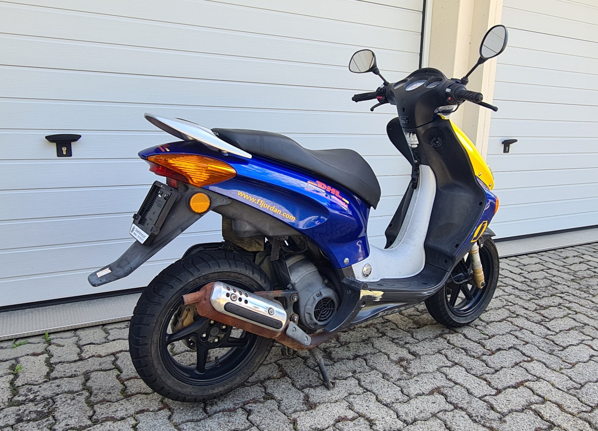 HONDA SZX 50 S Replica Rossi-image-5