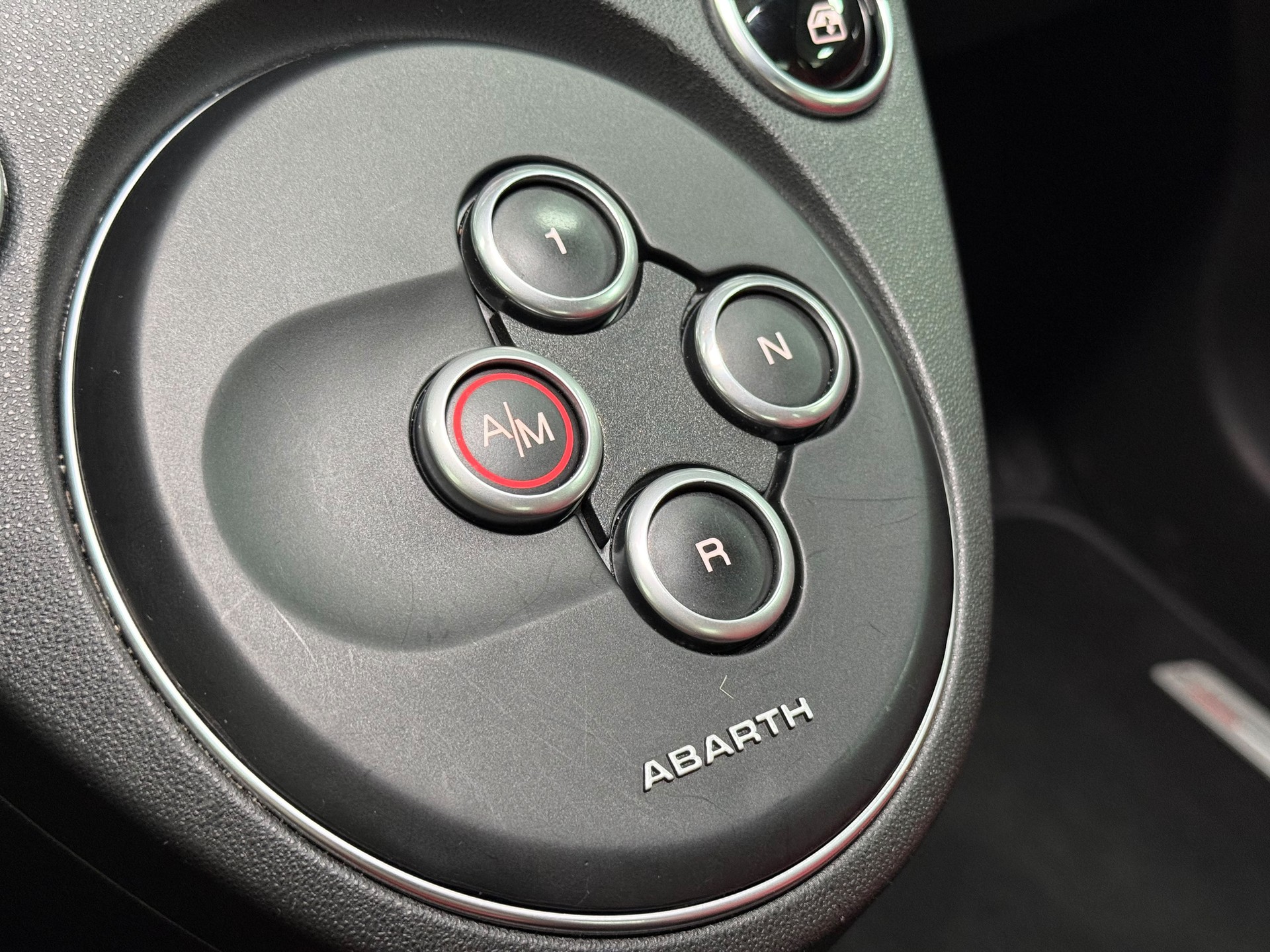 FIAT 595 1.4 16V Turbo Abarth Competizione Dualogic-image-22