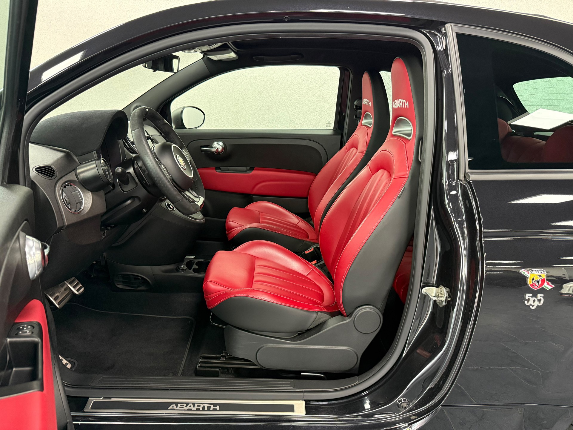 FIAT 595 1.4 16V Turbo Abarth Competizione Dualogic-image-10